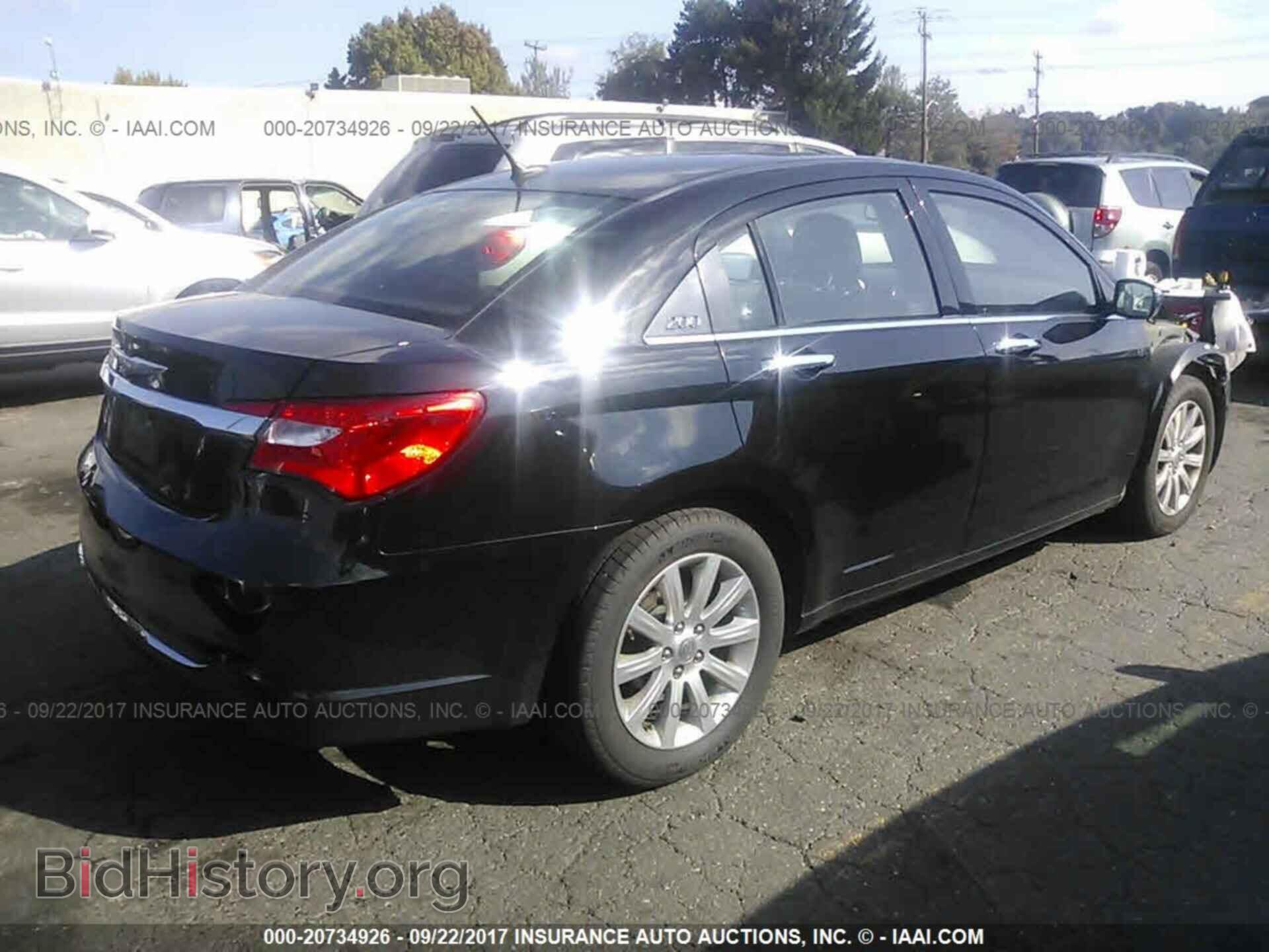 2013 Chrysler 200 - VIN: 1C3CCBCG5DN615522 - Фото 4