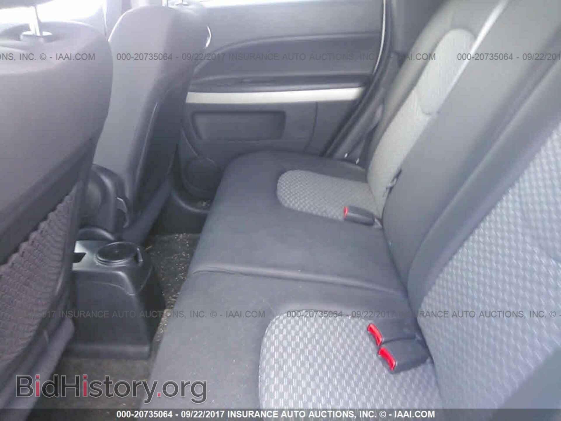 2011 Chevrolet Hhr - VIN: 3GNBAAFW8BS632013 - Photo 8
