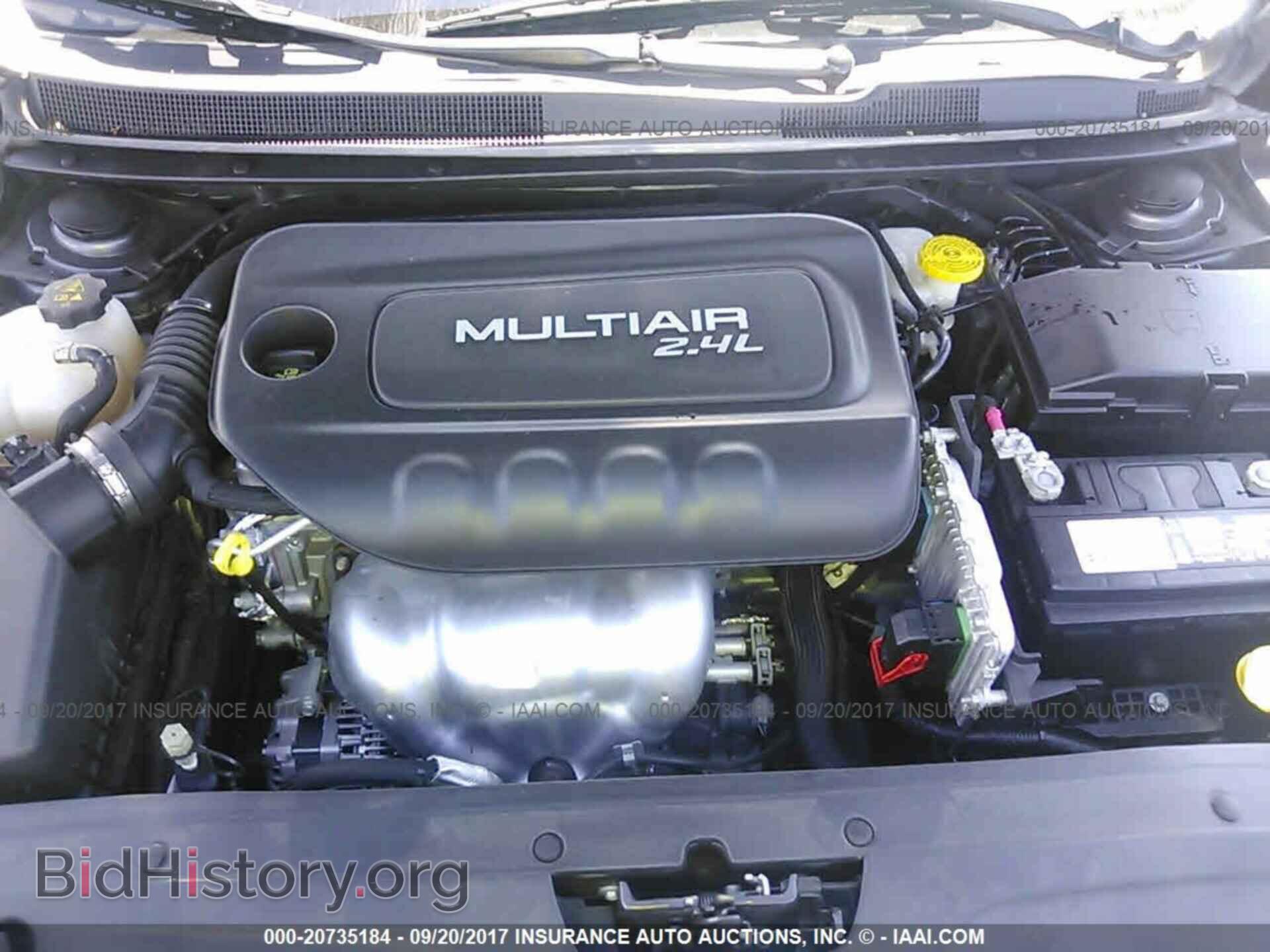 2016 Chrysler 200 - VIN: 1C3CCCAB2GN159769 - Фото 10