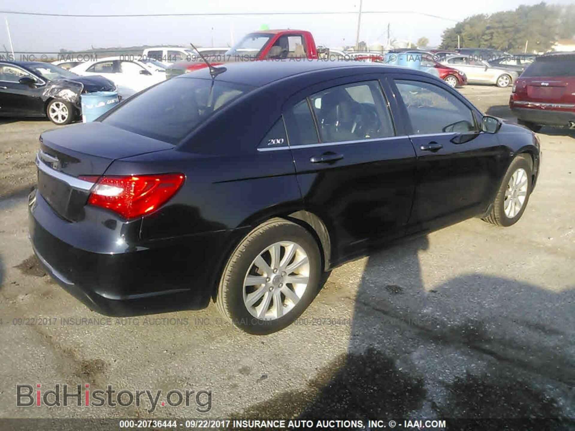 2011 Chrysler 200 - VIN: 1C3BC1FB6BN555074 - Фото 4