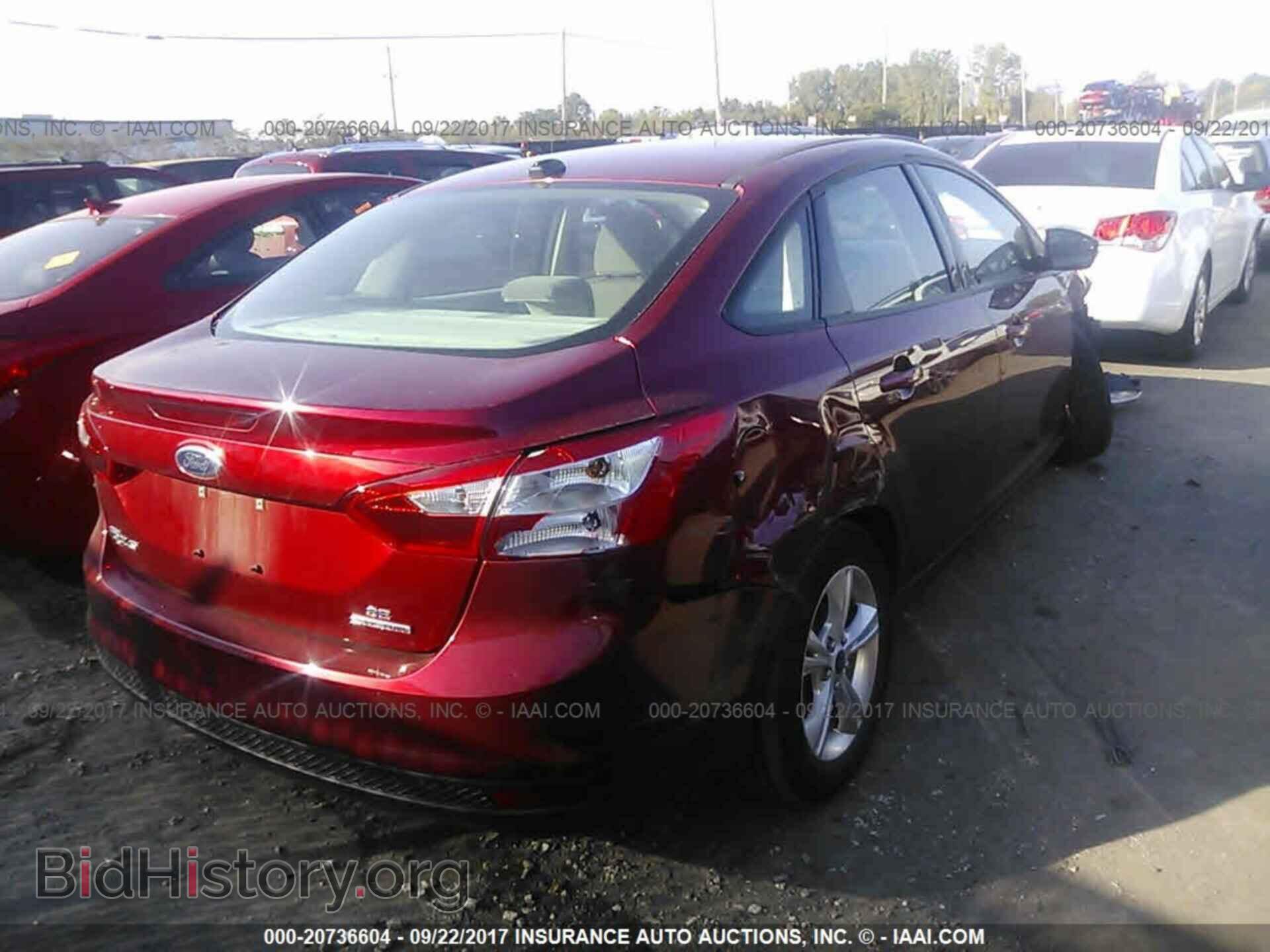 2014 Ford Focus - VIN: 1FADP3F22EL193416 - Photo 4