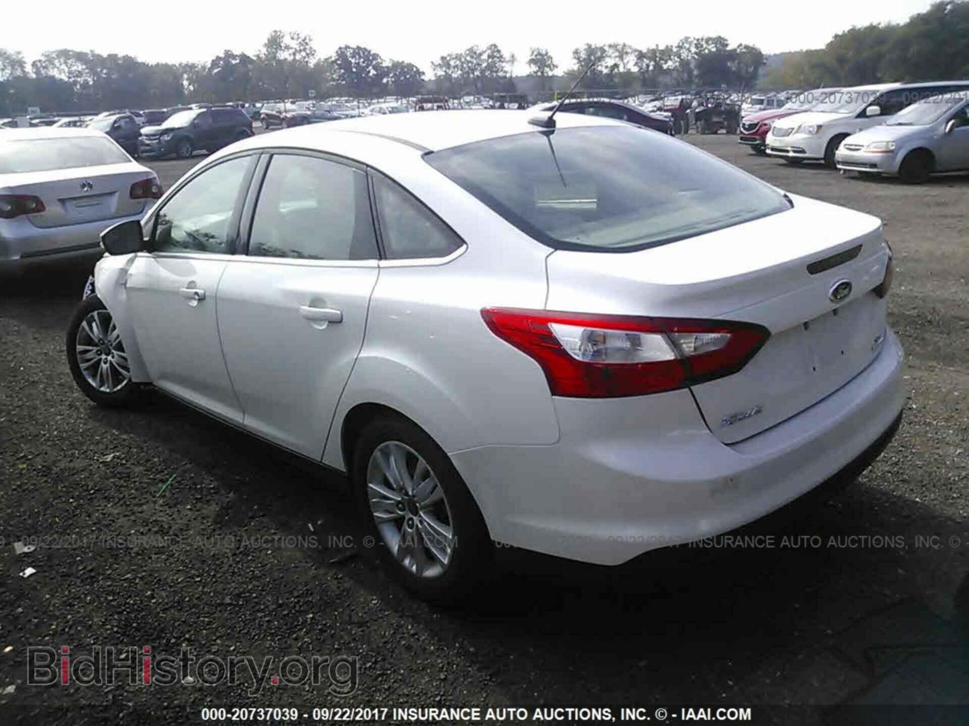2012 Ford Focus - VIN: 1FAHP3H29CL445870 - Photo 3