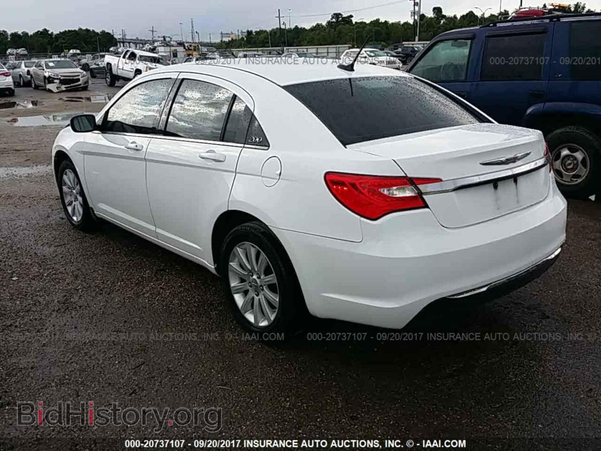 2012 Chrysler 200 - VIN: 1C3CCBBB3CN130154 - Фото 3