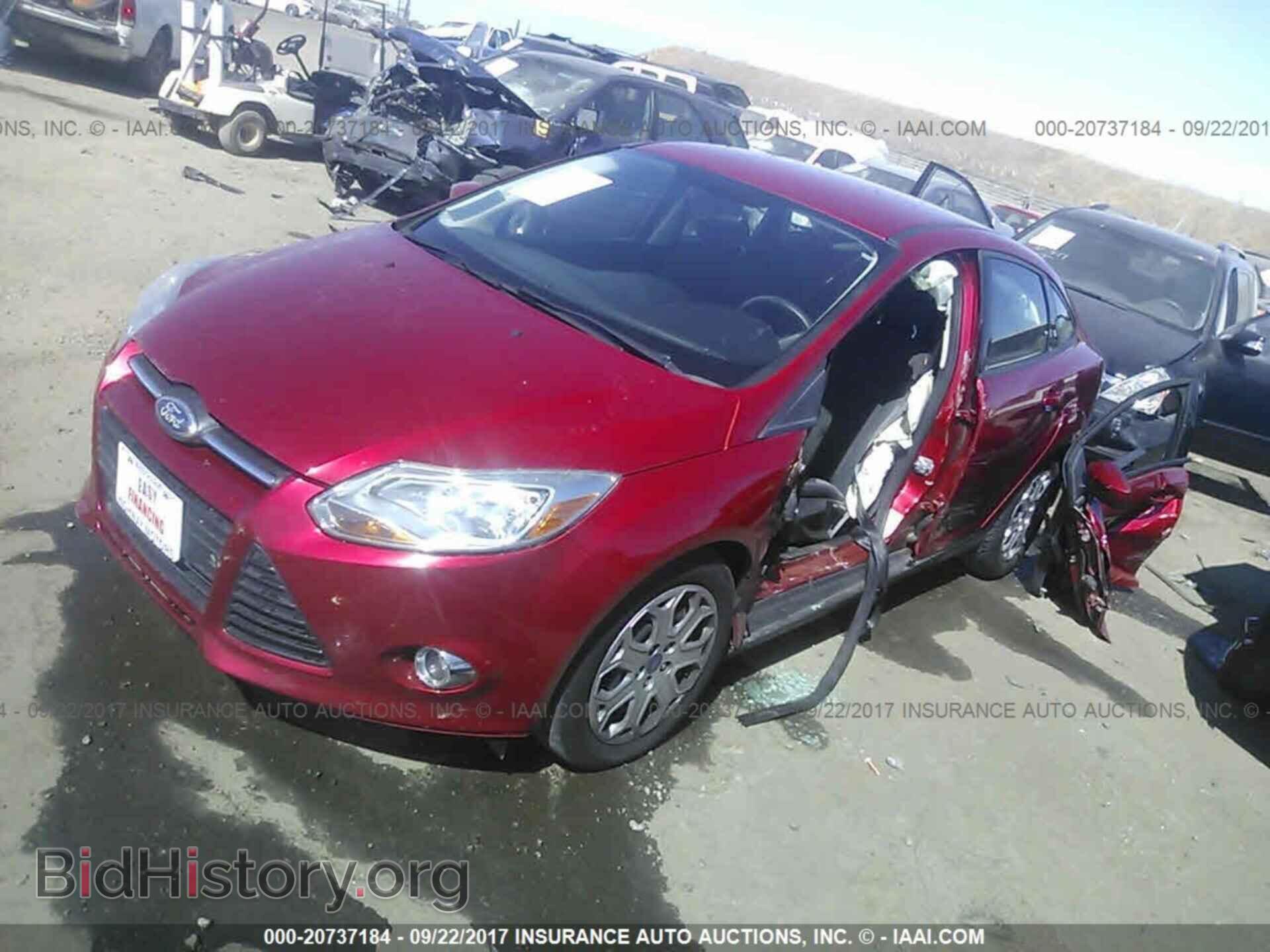 2012 Ford Focus - VIN: 1FAHP3F21CL109892 - Photo 2