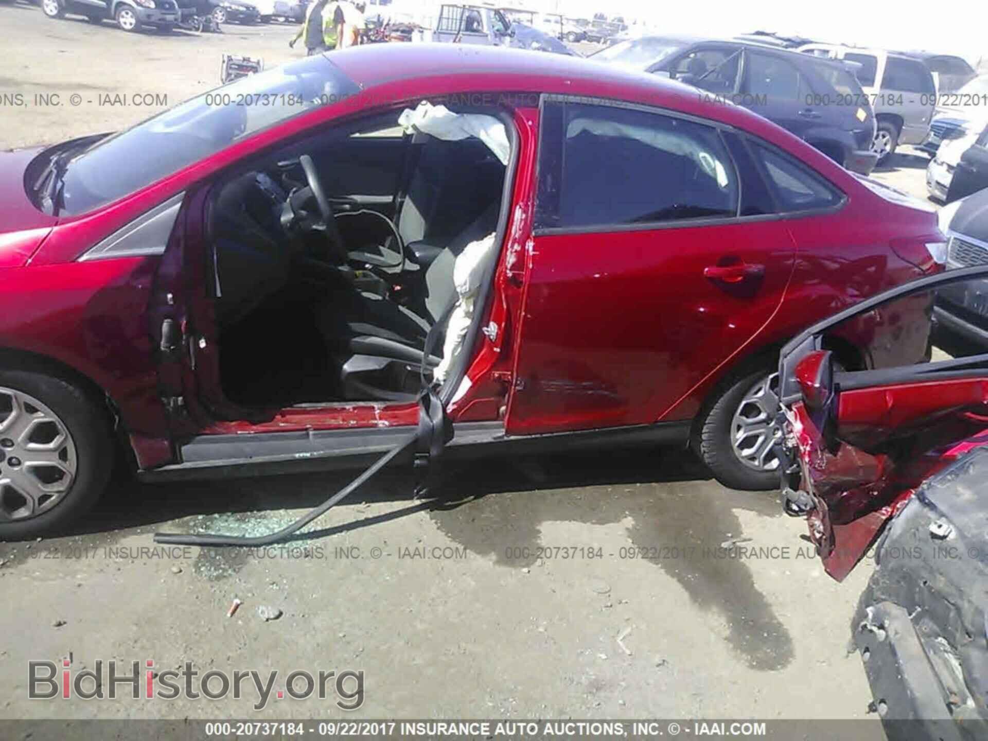 2012 Ford Focus - VIN: 1FAHP3F21CL109892 - Photo 6