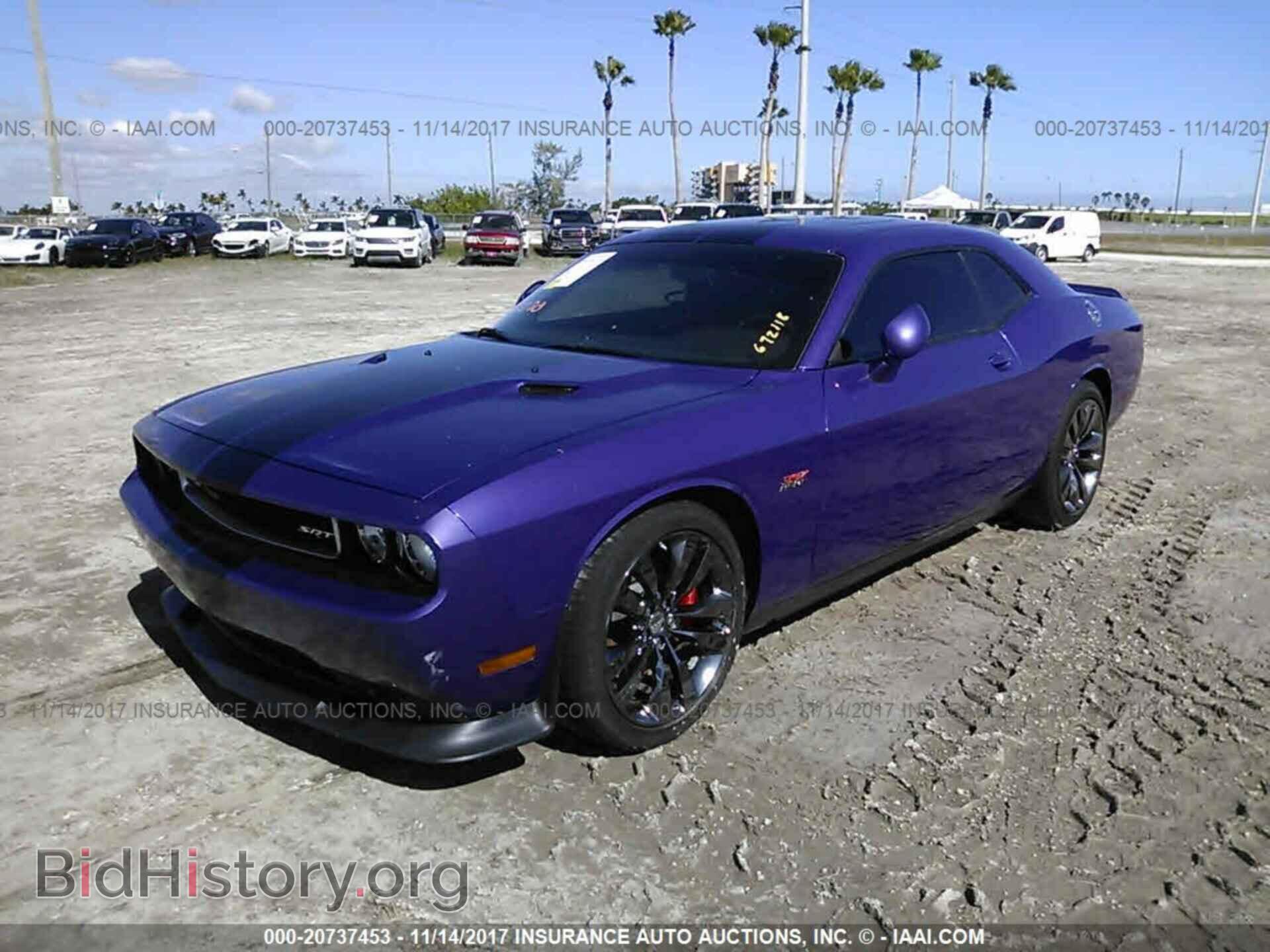 2013 Dodge Challenger - VIN: 2C3CDYCJ2DH672118 - Фото 2