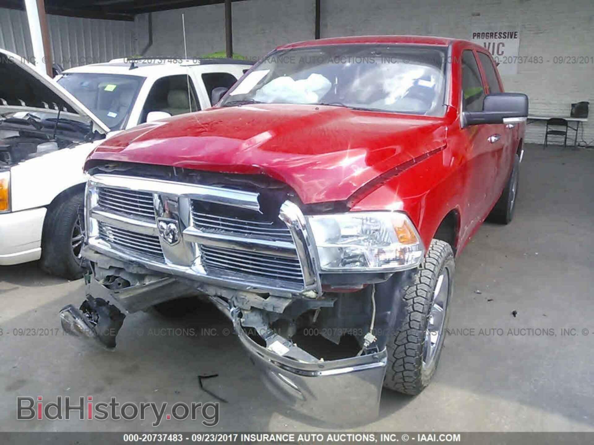 2012 Dodge Ram 1500 - VIN: 1C6RD7LT9CS140364 - Фото 2
