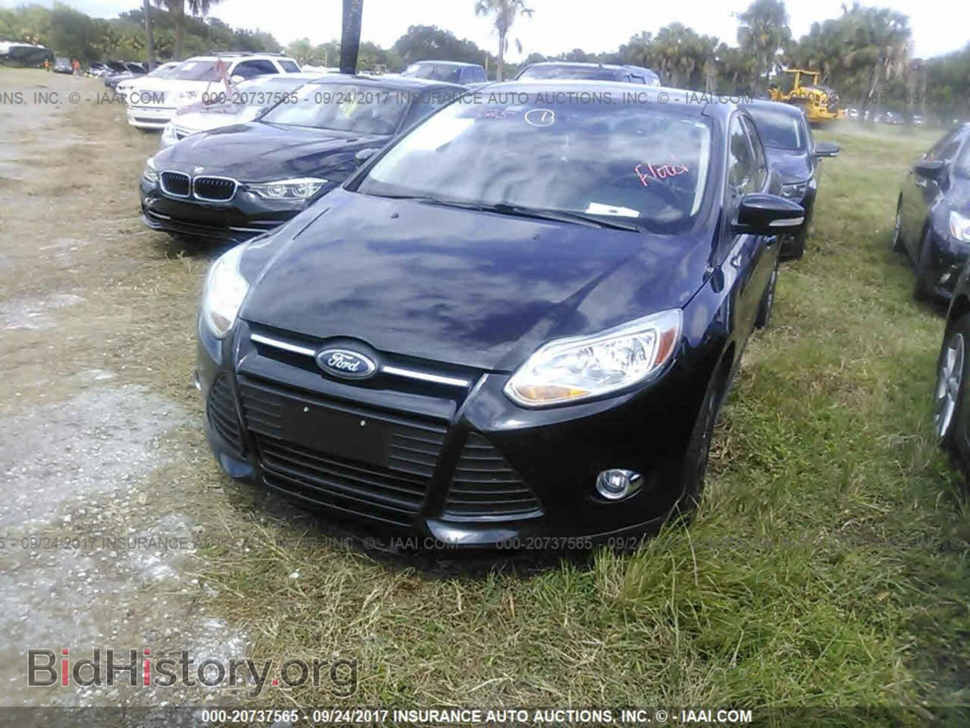 2013 Ford Focus - VIN: 1FADP3F22DL273149 - Photo 2