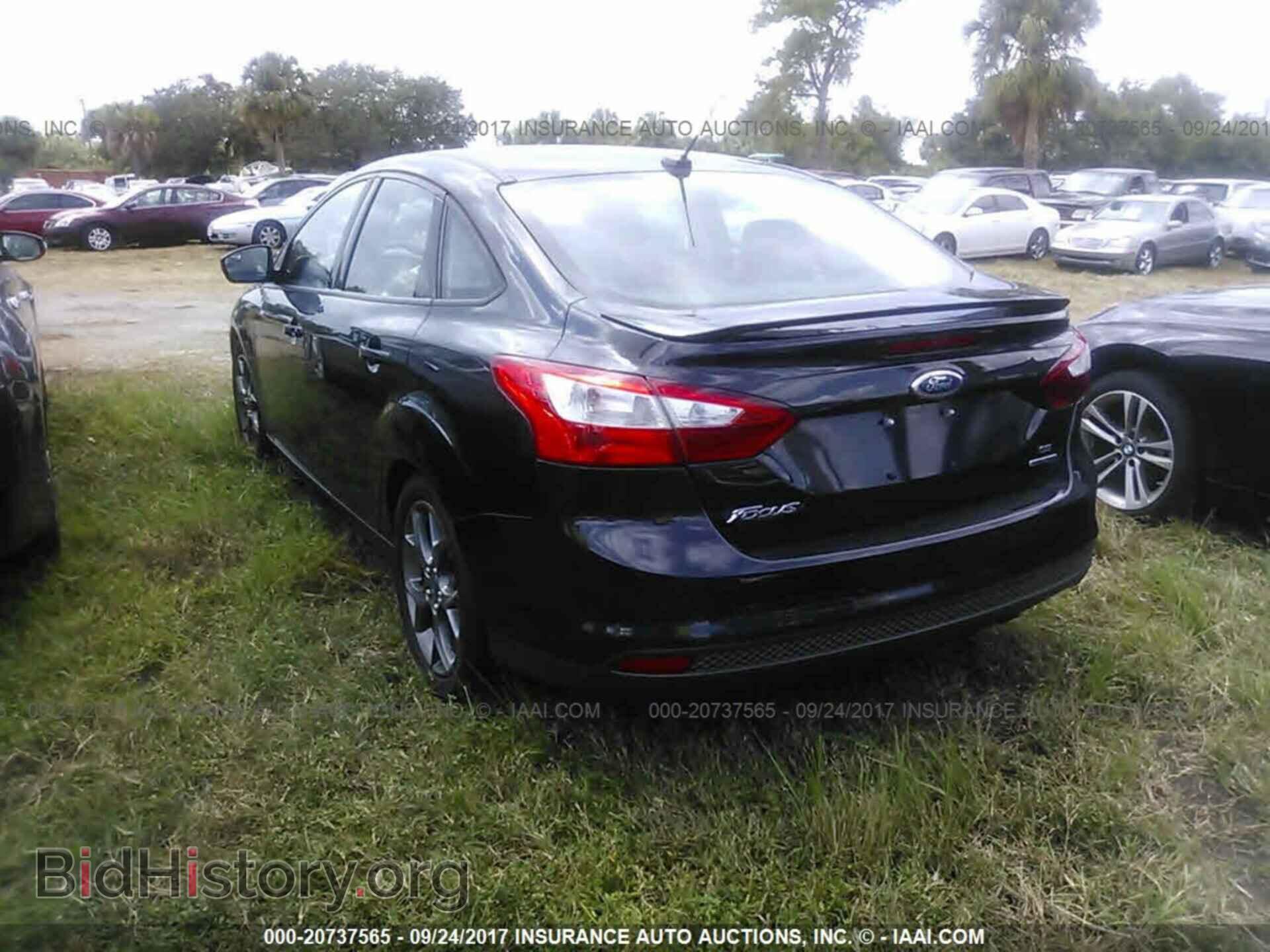 2013 Ford Focus - VIN: 1FADP3F22DL273149 - Photo 3