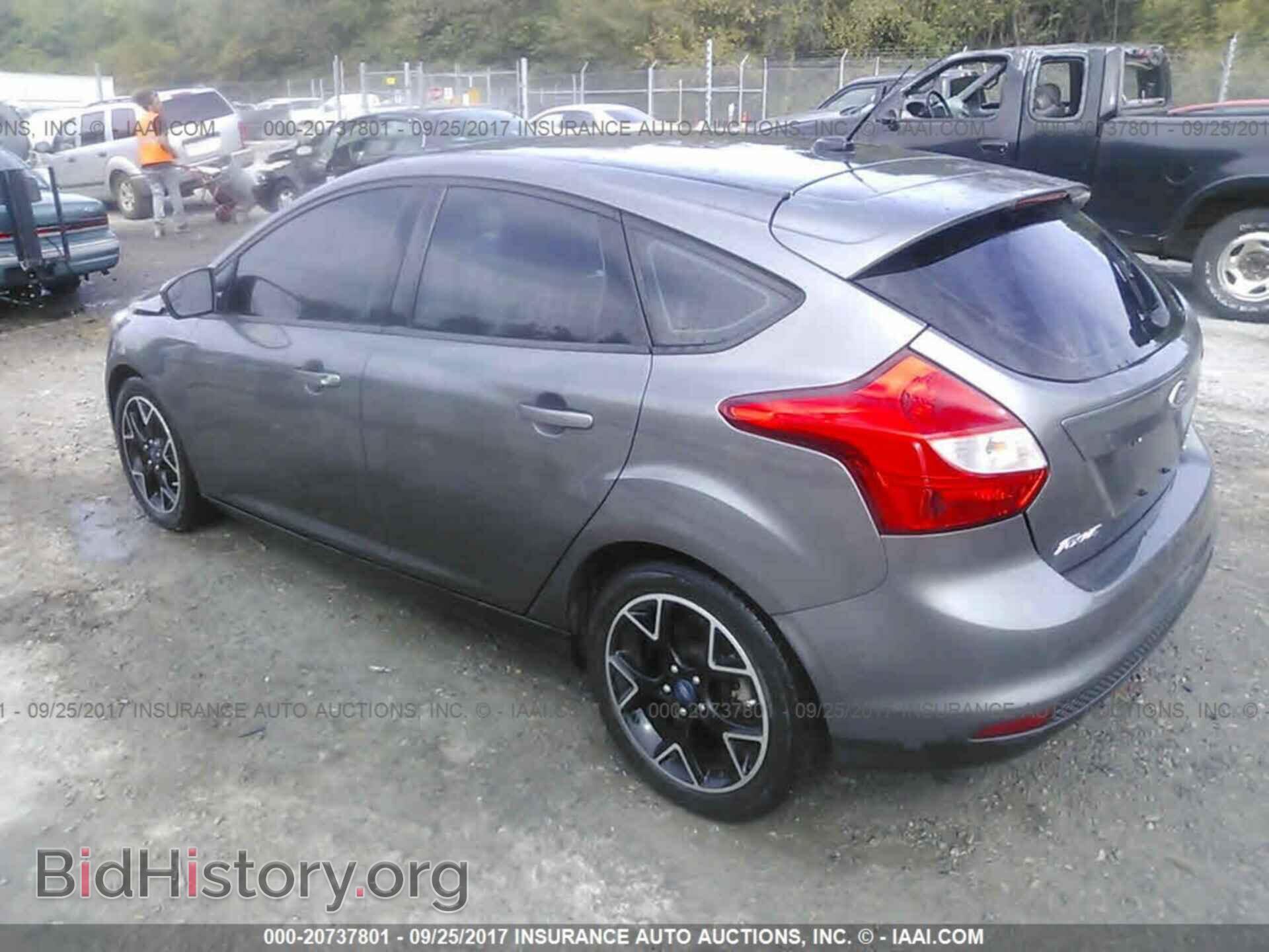 2012 Ford Focus - VIN: 1FAHP3K20CL450755 - Photo 3