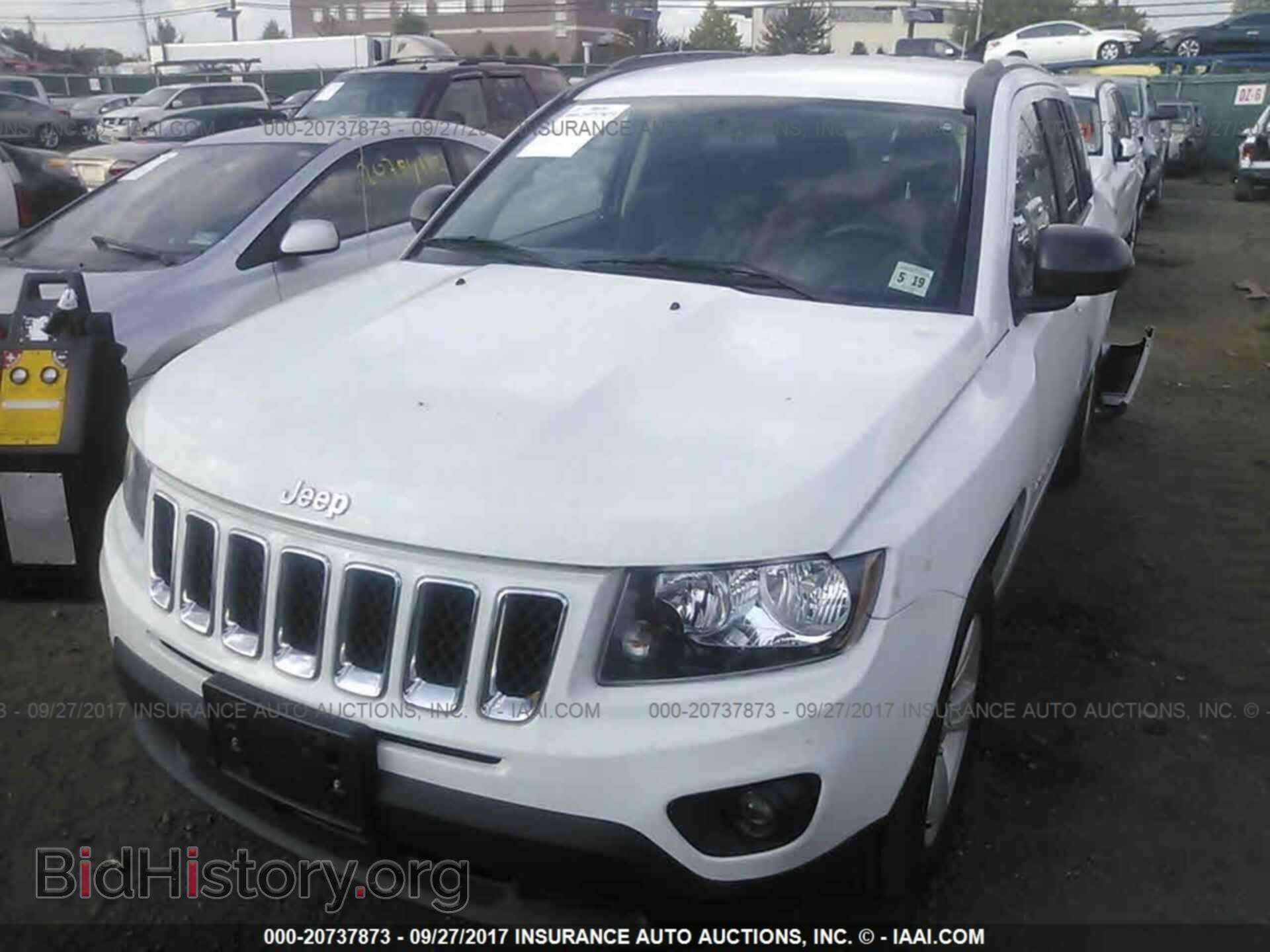 2014 JEEP COMPASS - VIN: 1C4NJDBB2ED749116 - Photo 2