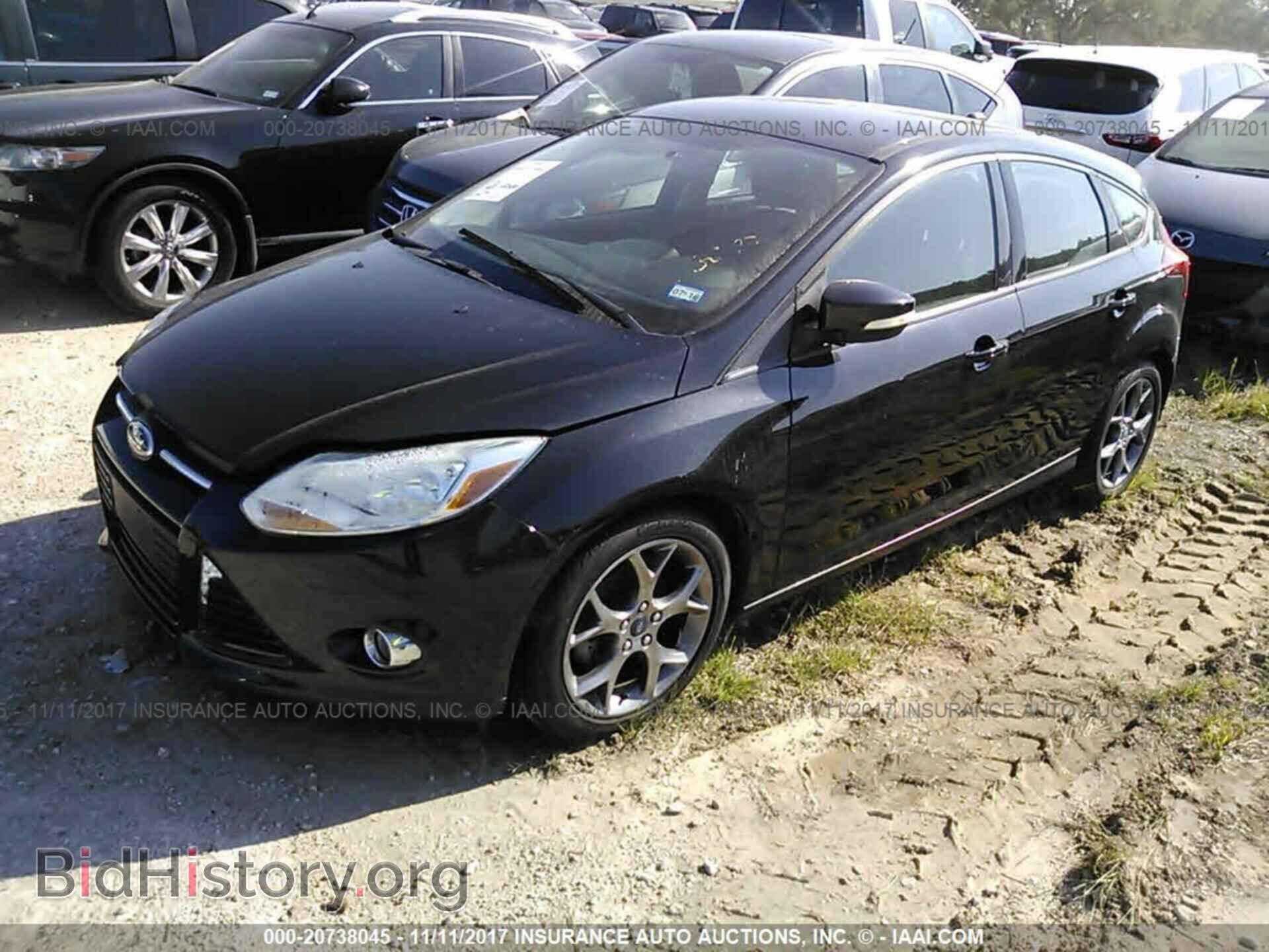 2013 Ford Focus - VIN: 1FADP3K28DL243949 - Photo 2