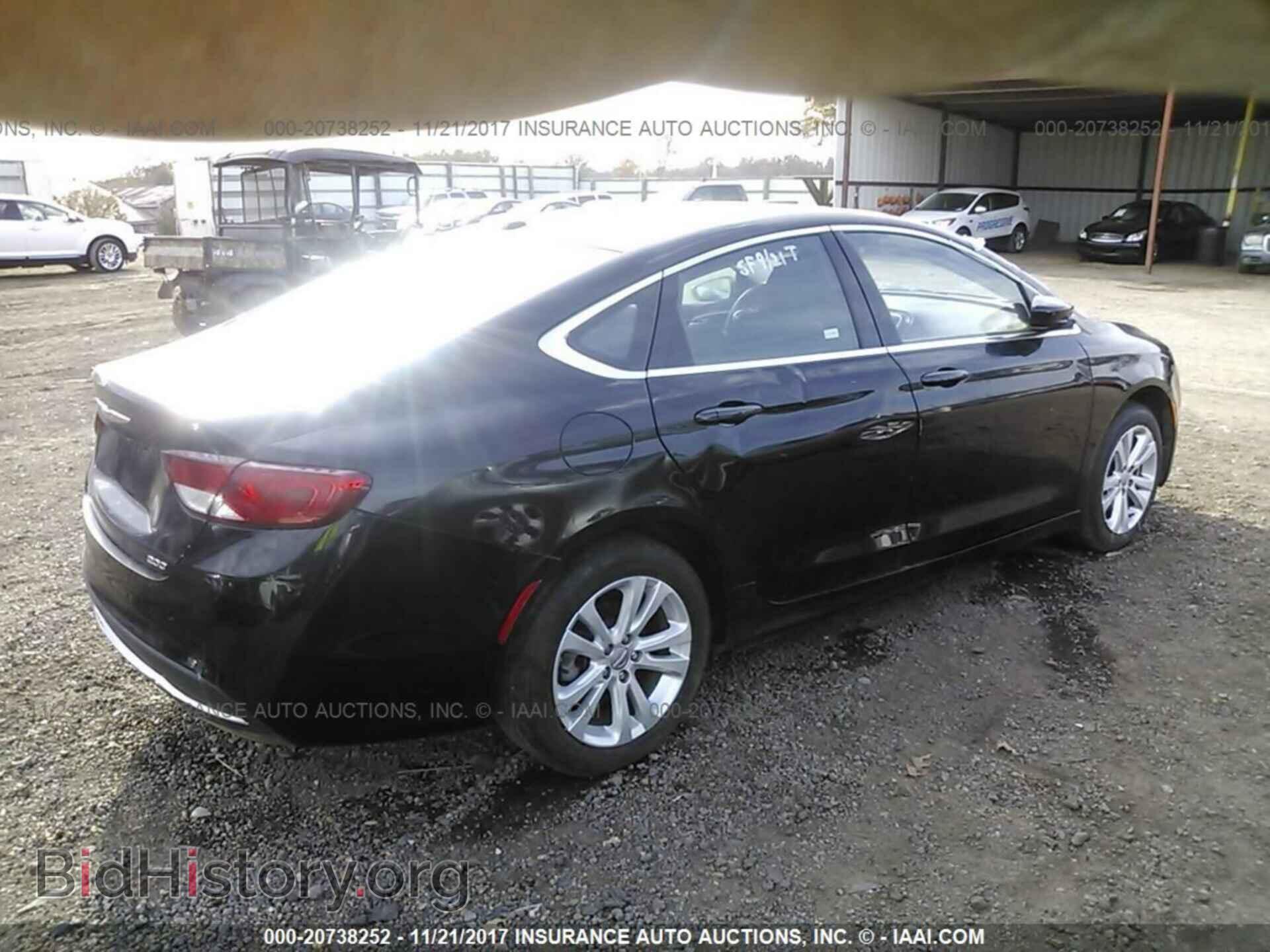2015 Chrysler 200 - VIN: 1C3CCCAB2FN705047 - Photo 4