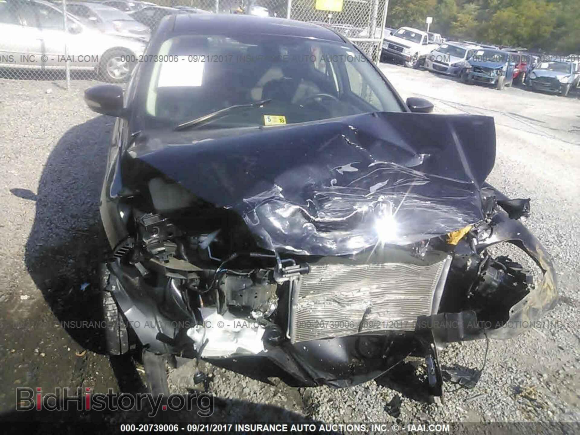 2012 Ford Focus - VIN: 1FAHP3J28CL335869 - Photo 6