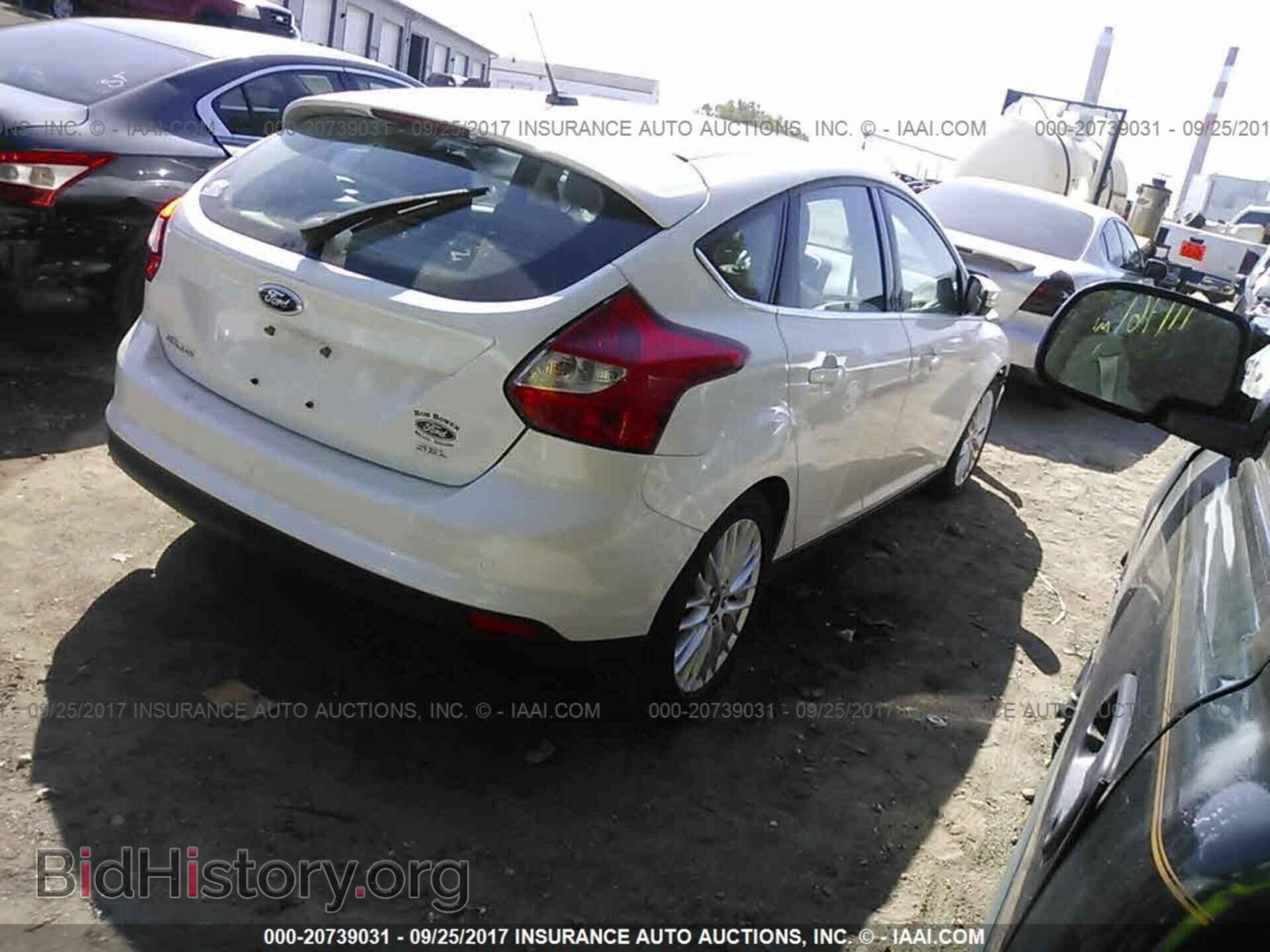 2012 Ford Focus - VIN: 1FAHP3M24CL245307 - Фото 4