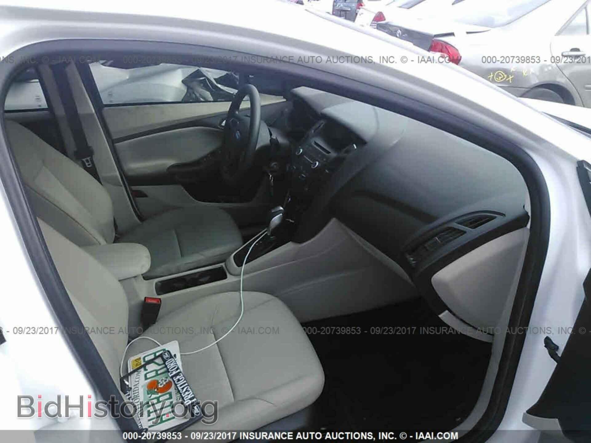 2016 Ford Focus - VIN: 1FADP3F27GL350392 - Фото 5