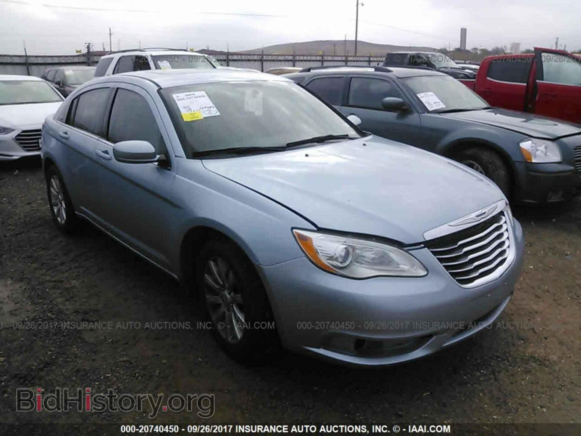 Фотография 1C3CCBBBXDN513820 - Chrysler 200 2013