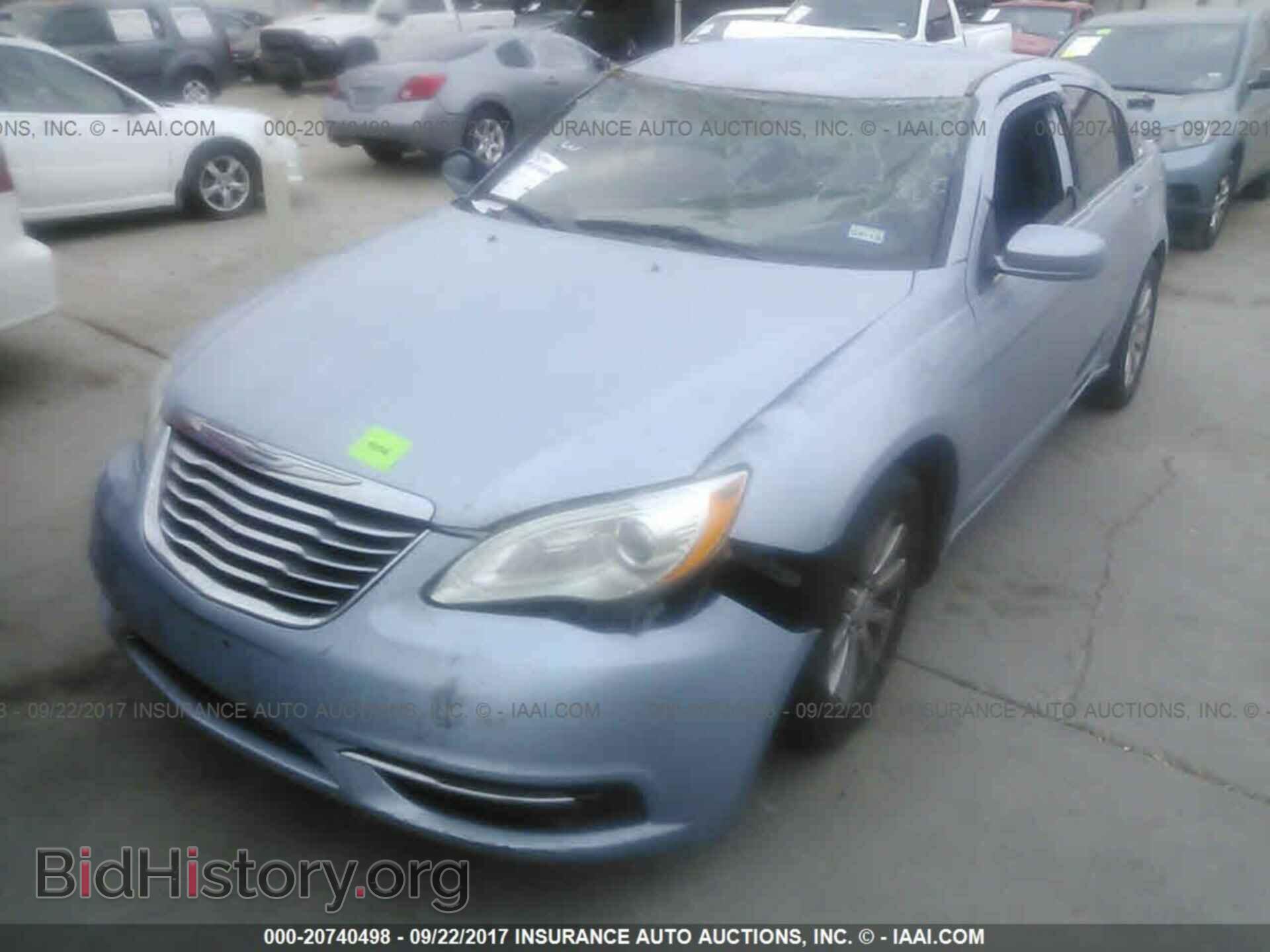 2012 Chrysler 200 - VIN: 1C3CCBBB8CN140579 - Фото 2