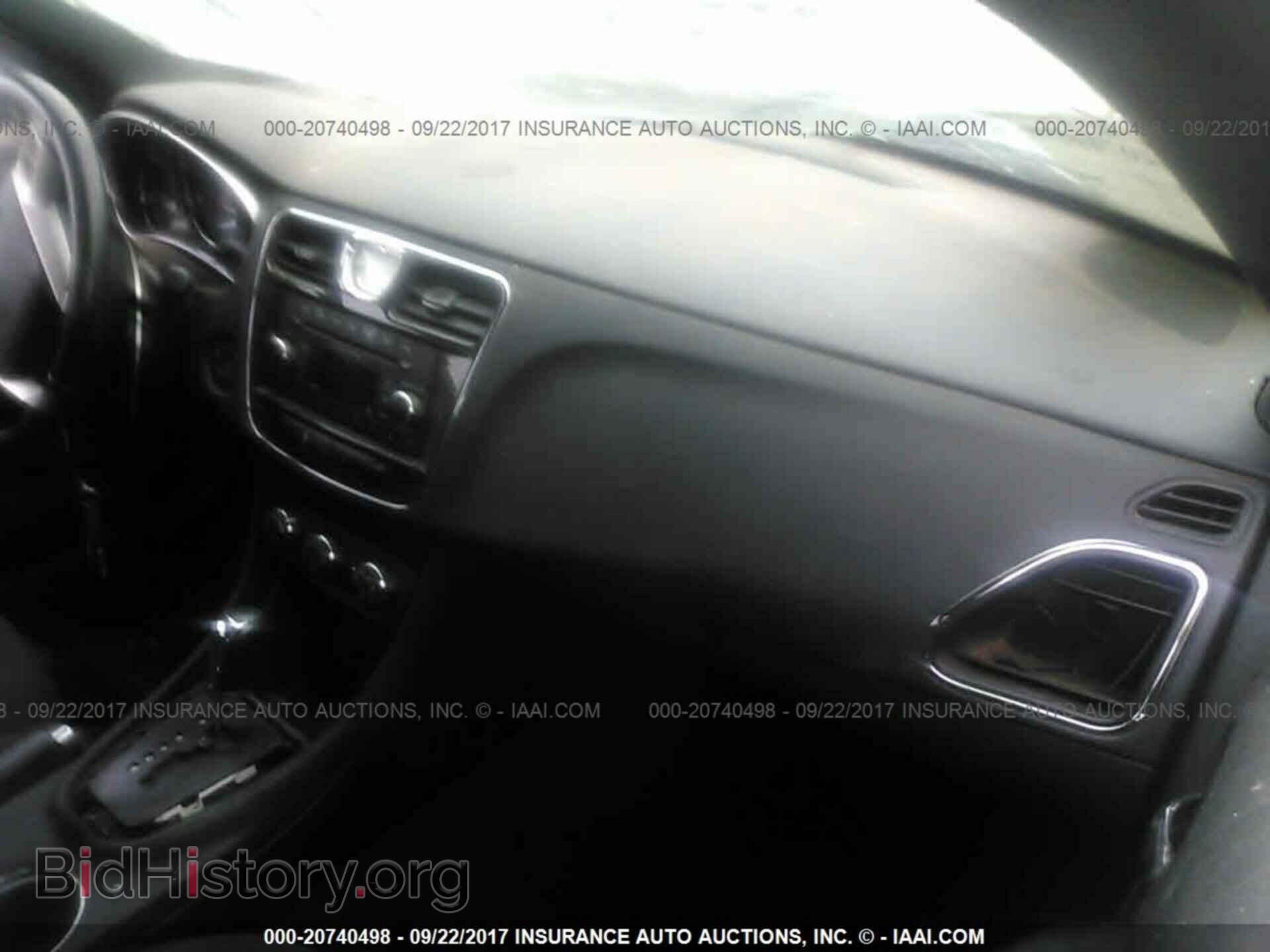 2012 Chrysler 200 - VIN: 1C3CCBBB8CN140579 - Фото 5