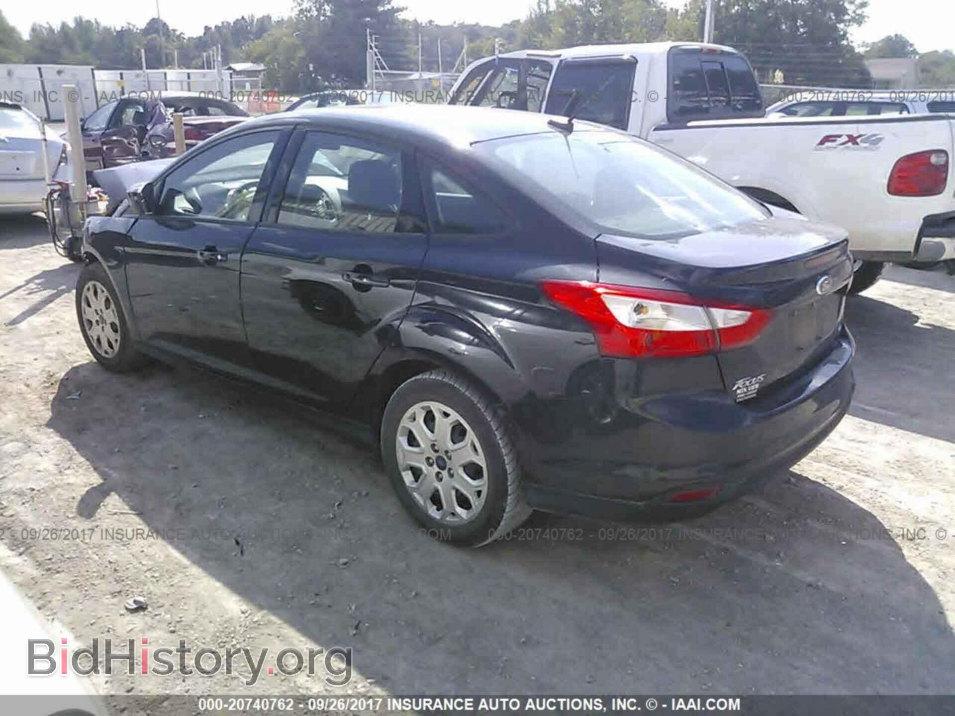 2012 Ford Focus - VIN: 1FAHP3F28CL327490 - Photo 3
