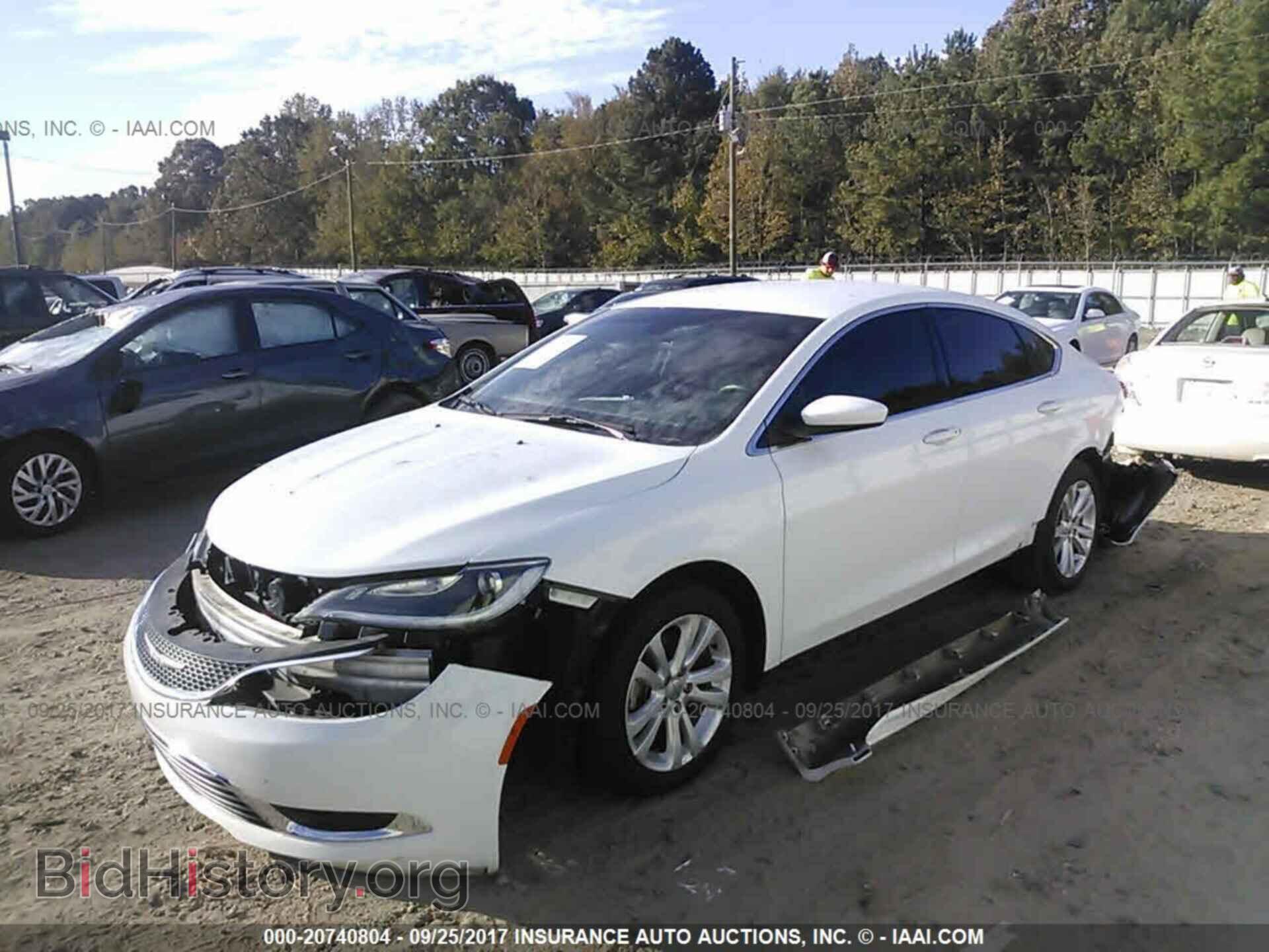 2015 Chrysler 200 - VIN: 1C3CCCABXFN759910 - Photo 2