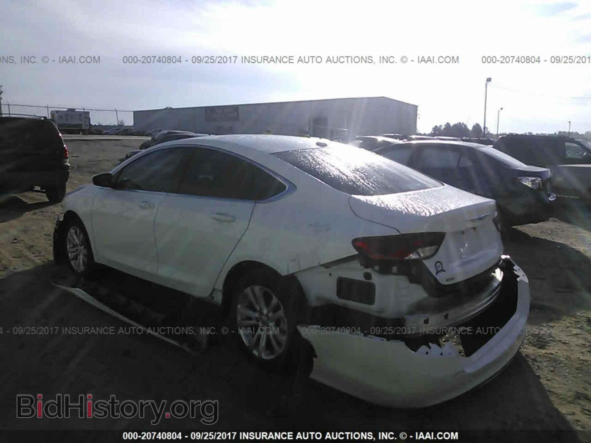2015 Chrysler 200 - VIN: 1C3CCCABXFN759910 - Photo 3