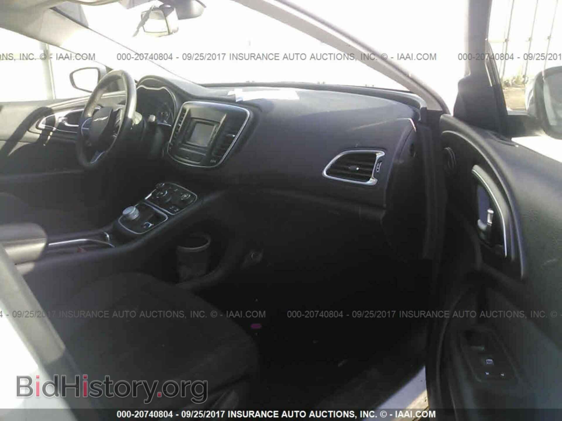 2015 Chrysler 200 - VIN: 1C3CCCABXFN759910 - Photo 5