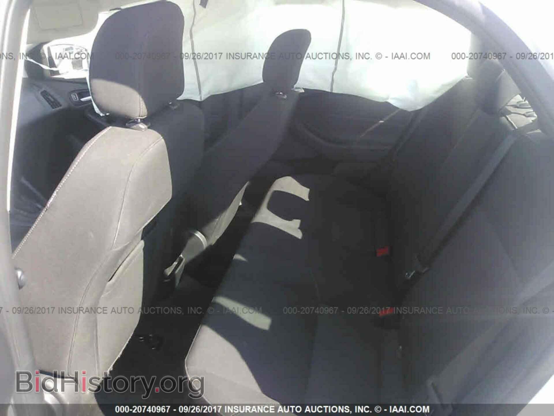 2015 Ford Focus - VIN: 1FADP3F29FL242533 - Photo 8