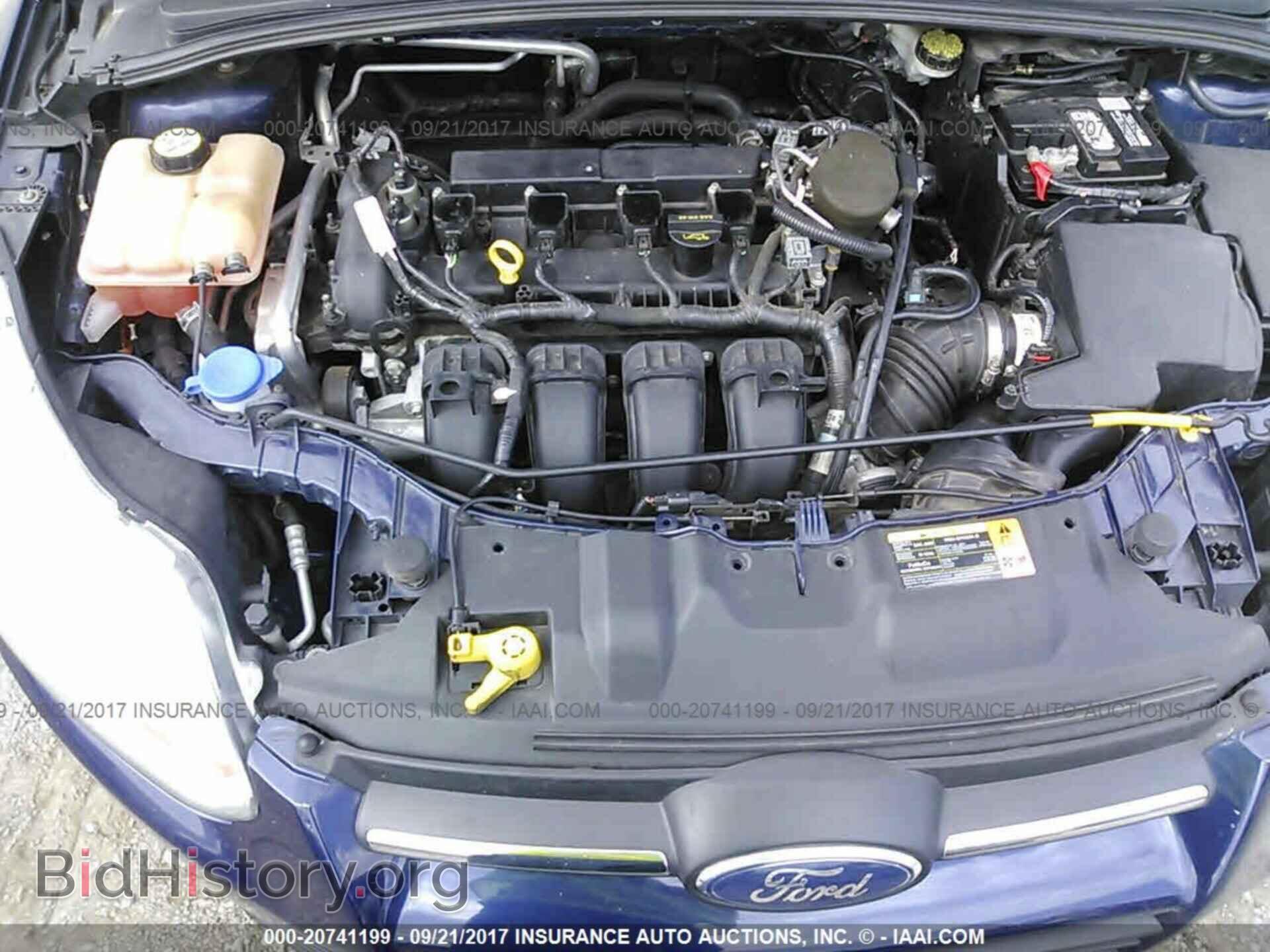 2012 Ford Focus - VIN: 1FAHP3F27CL157655 - Photo 10