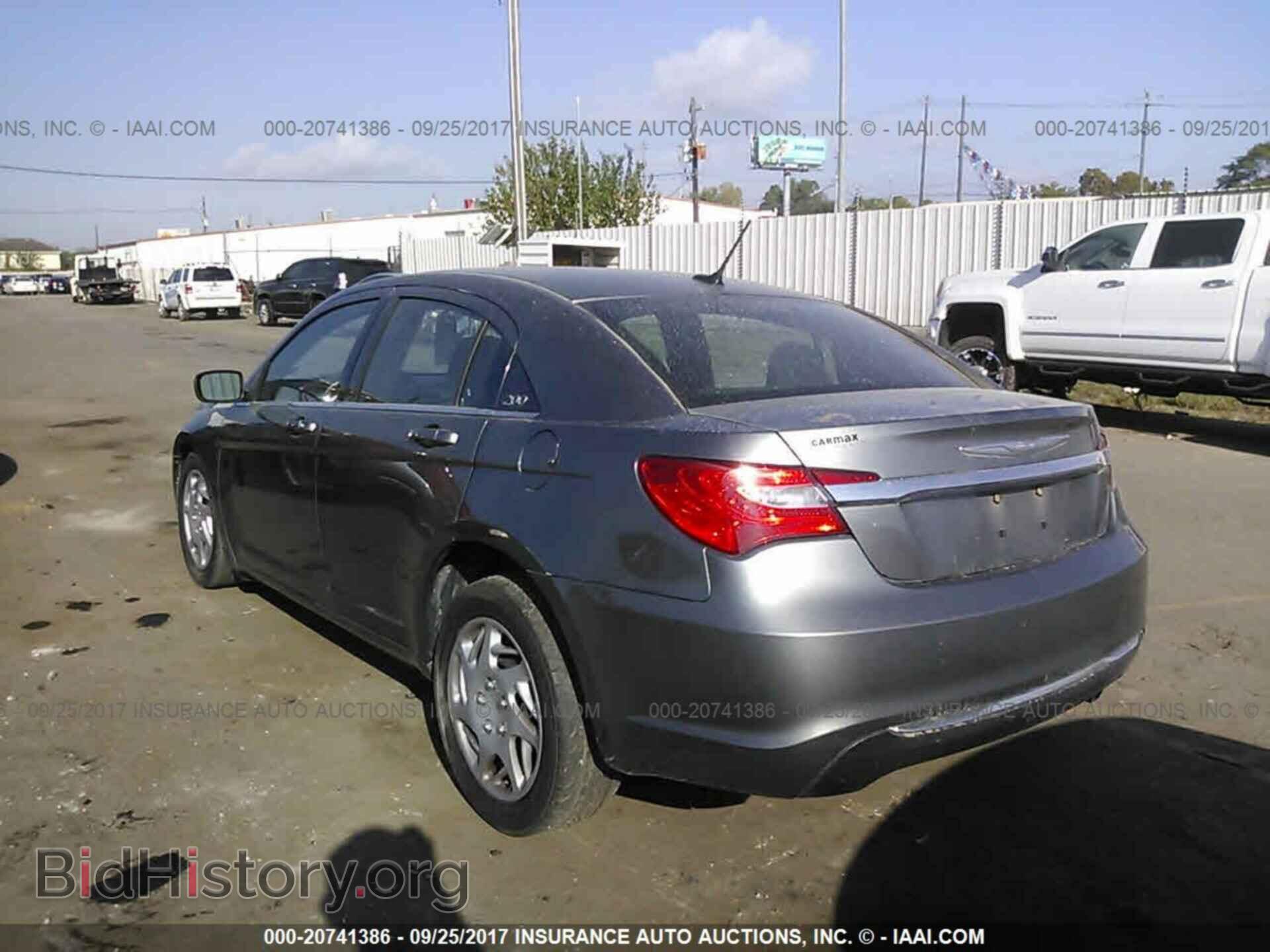 2012 Chrysler 200 - VIN: 1C3CCBAB0CN159743 - Photo 3
