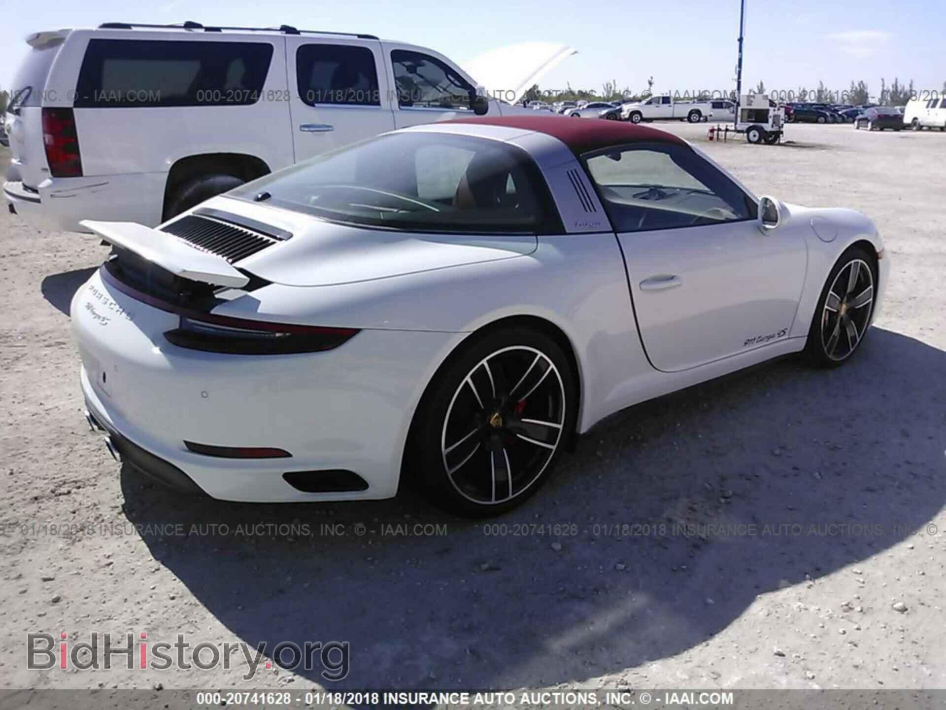 2017 Porsche 911 - VIN: WP0BB2A96HS136810 - Фото 4