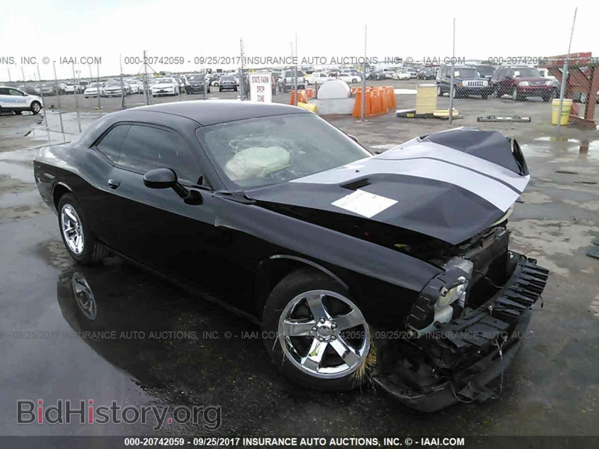 Photo 2C3CDYAG9DH536365 - Dodge Challenger 2013