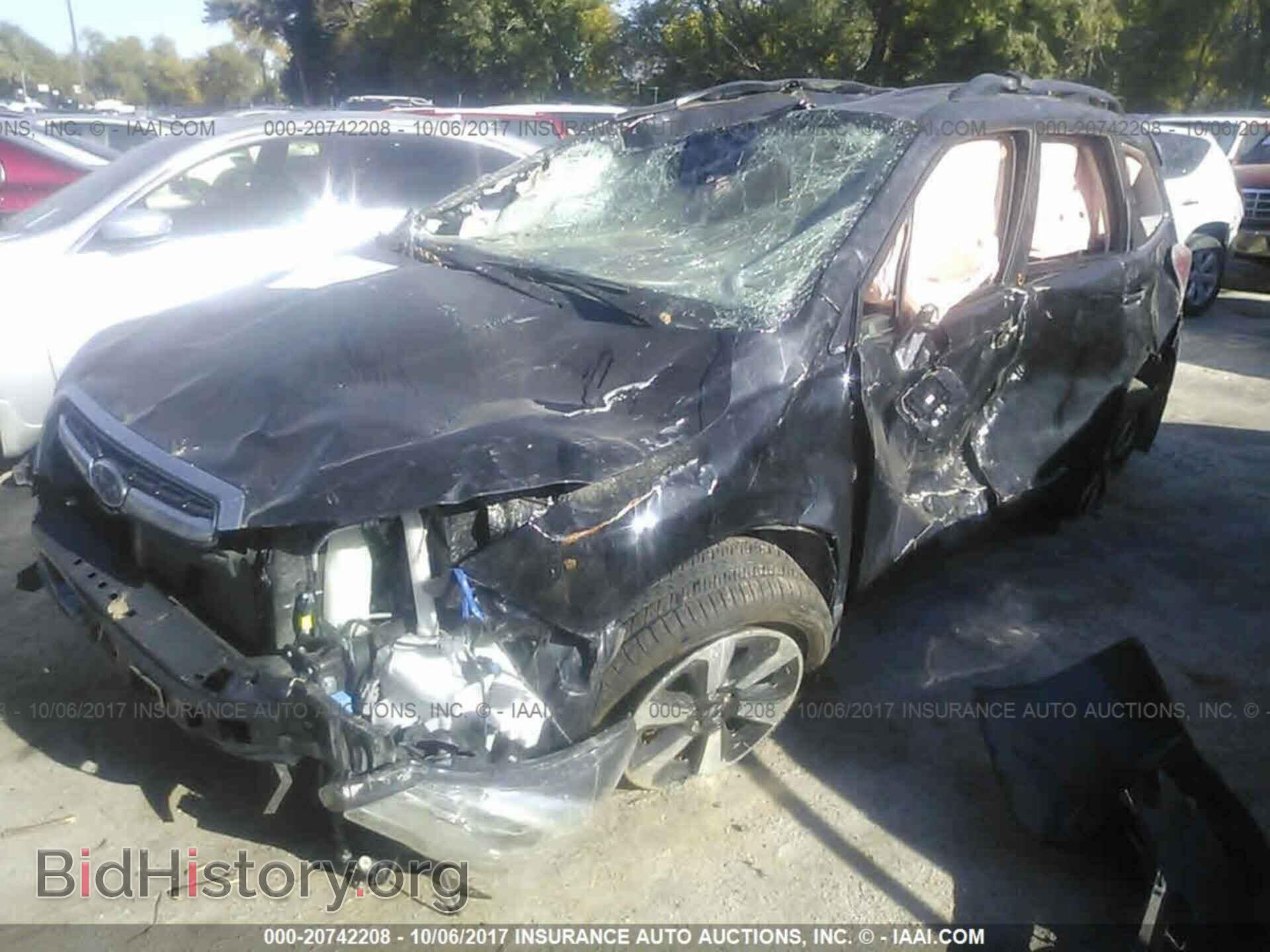 2017 Subaru Forester - VIN: JF2SJAJC8HH534589 - Photo 2