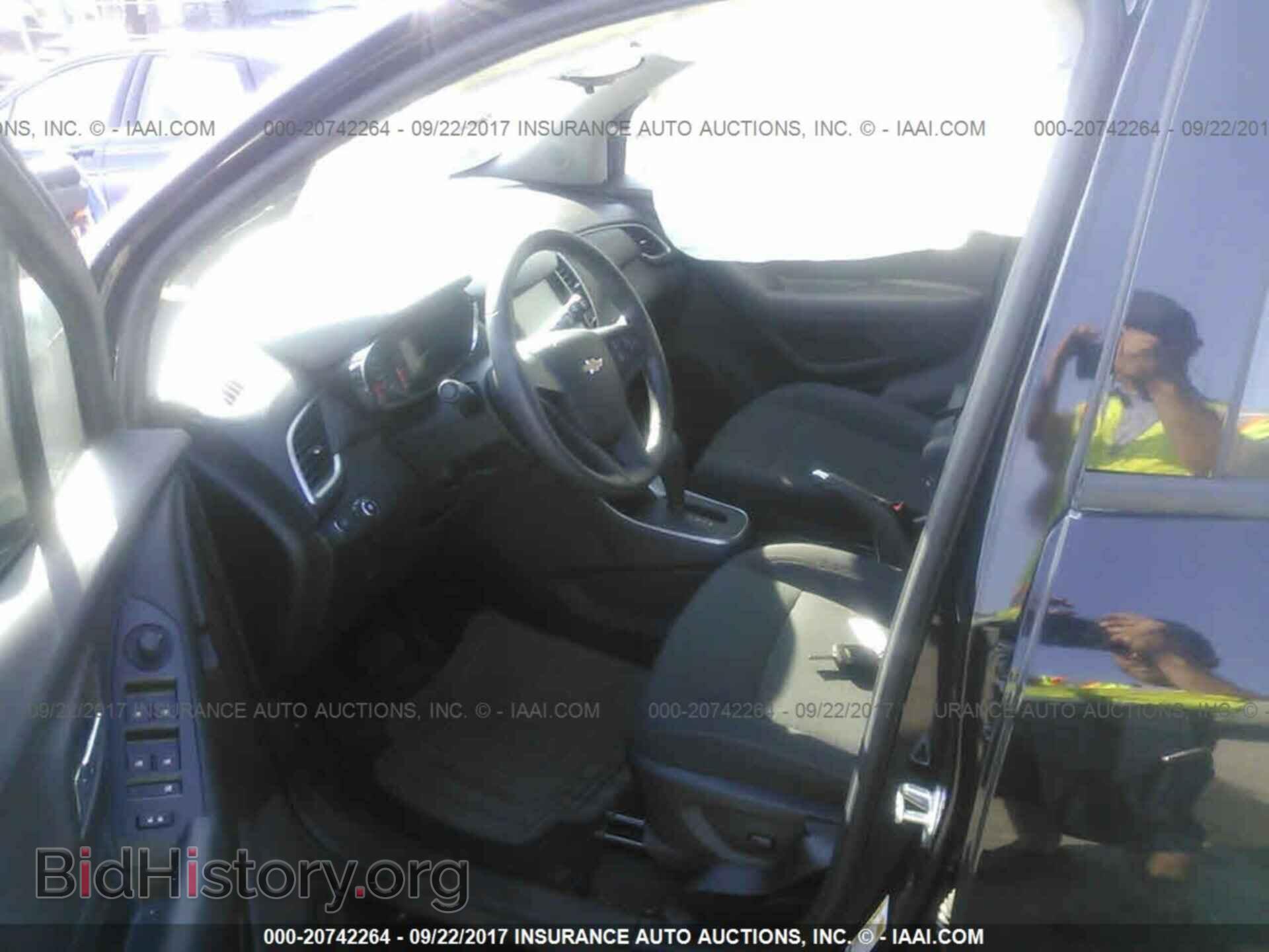 2017 Chevrolet Trax - VIN: 3GNCJKSB7HL182970 - Фото 5