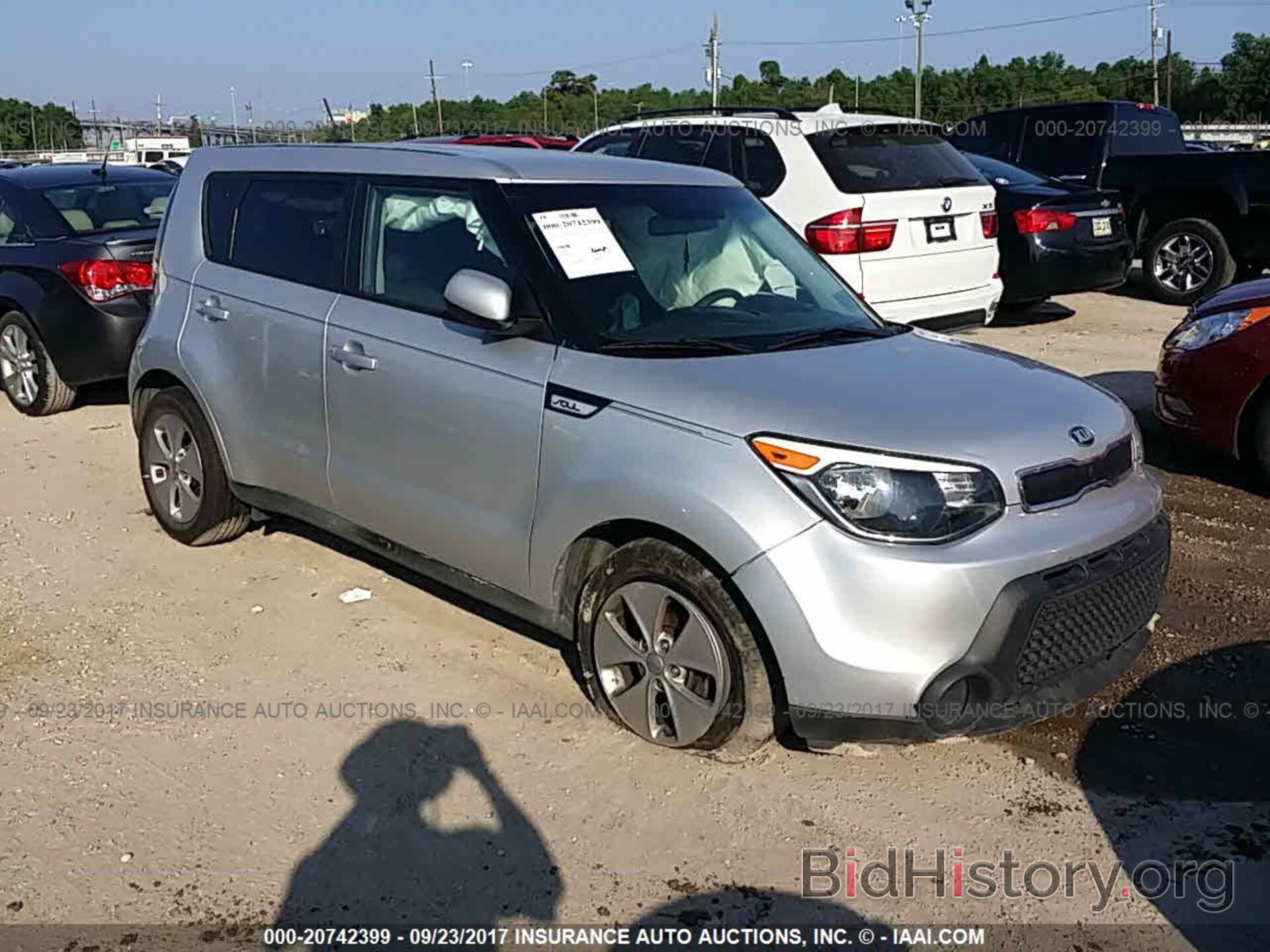 Photo KNDJN2A20F7749933 - Kia Soul 2015