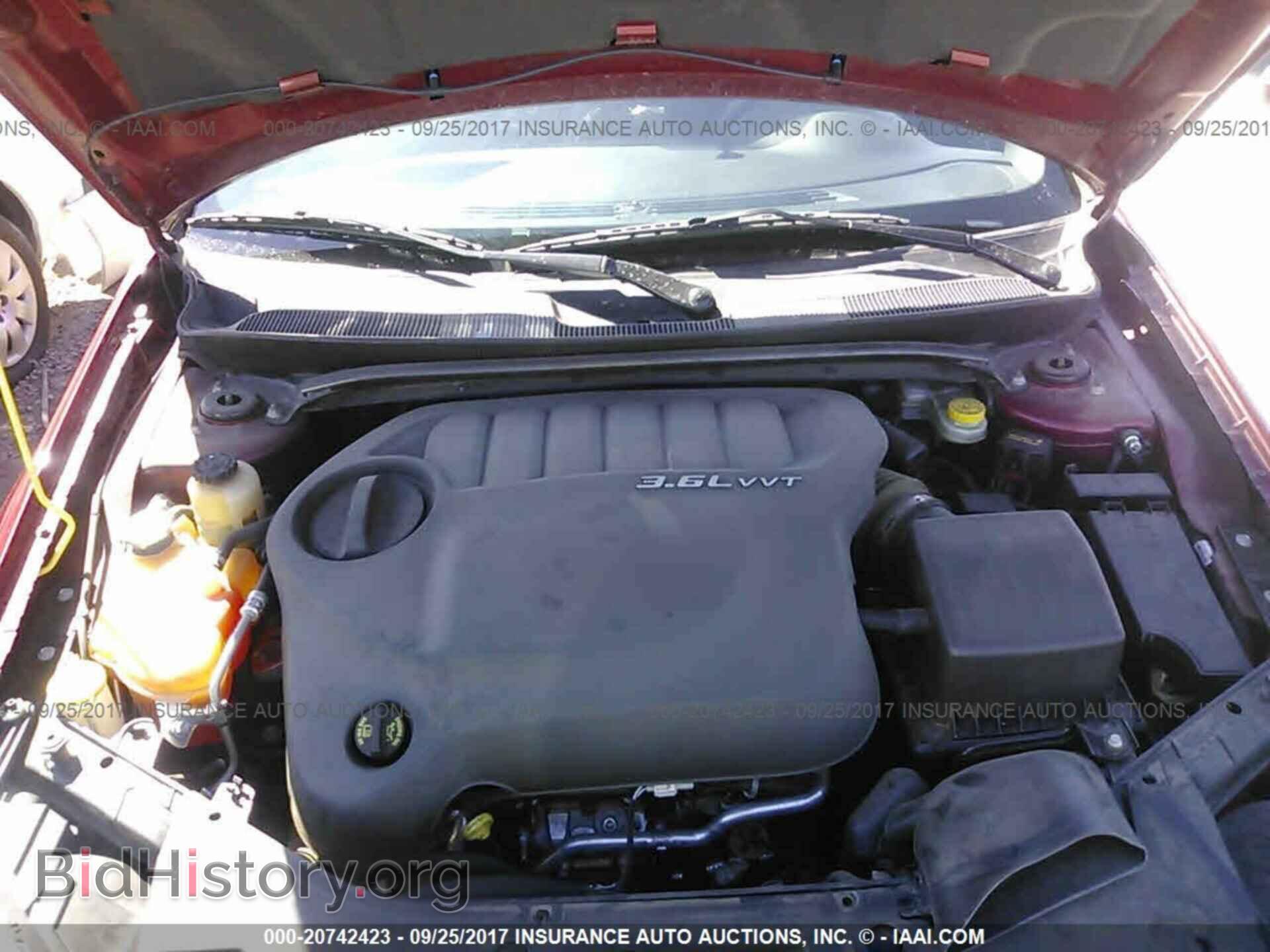 2013 Chrysler 200 - VIN: 1C3CCBBG9DN706388 - Фото 10