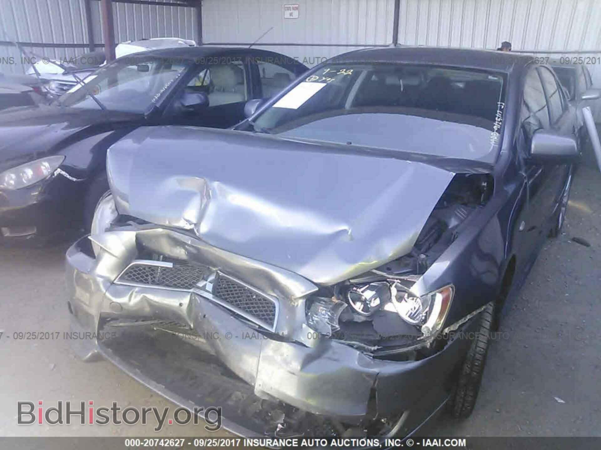 2011 Mitsubishi Lancer - VIN: JA32U8FW6BU005995 - Фото 2