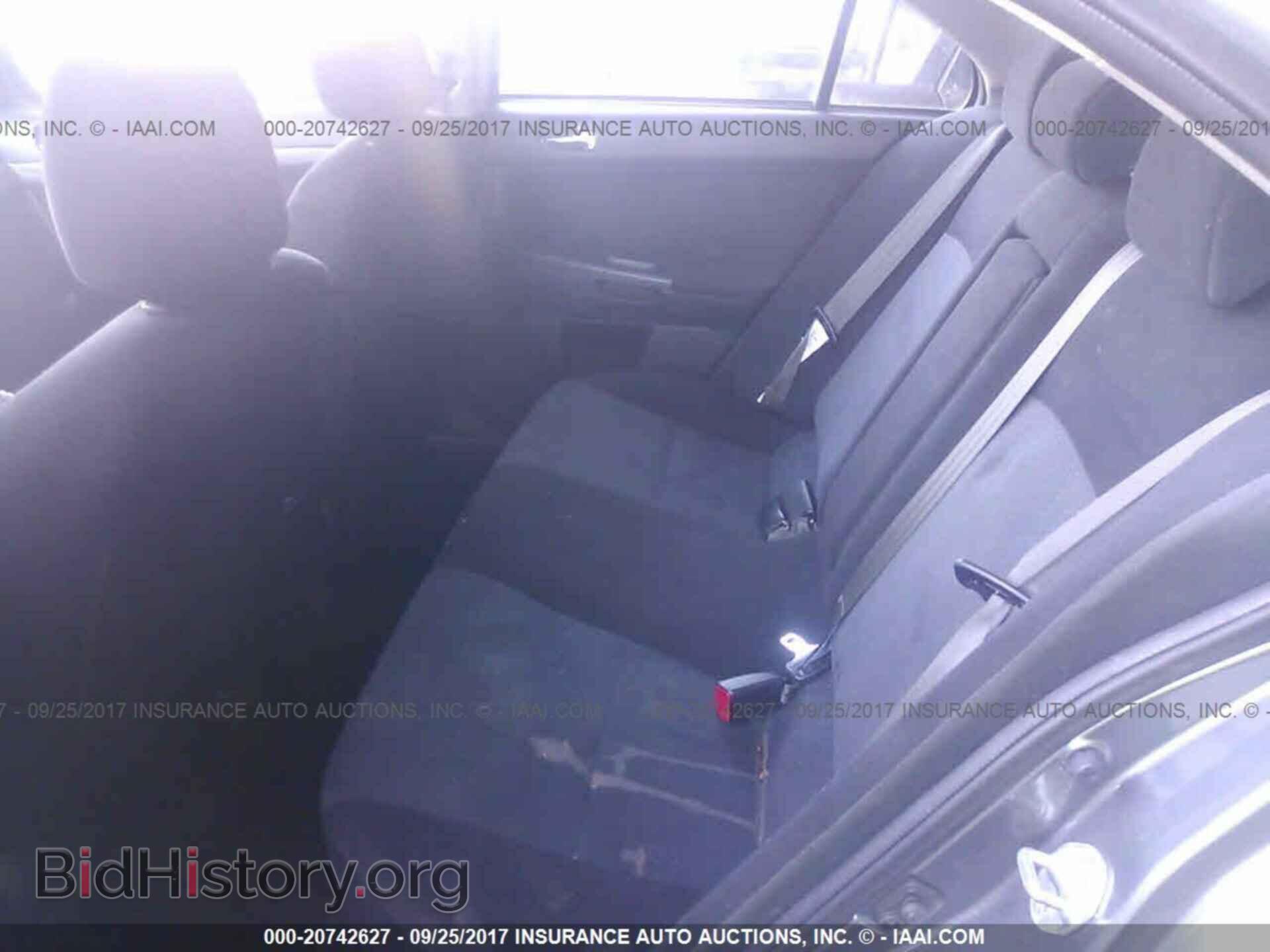 2011 Mitsubishi Lancer - VIN: JA32U8FW6BU005995 - Фото 8