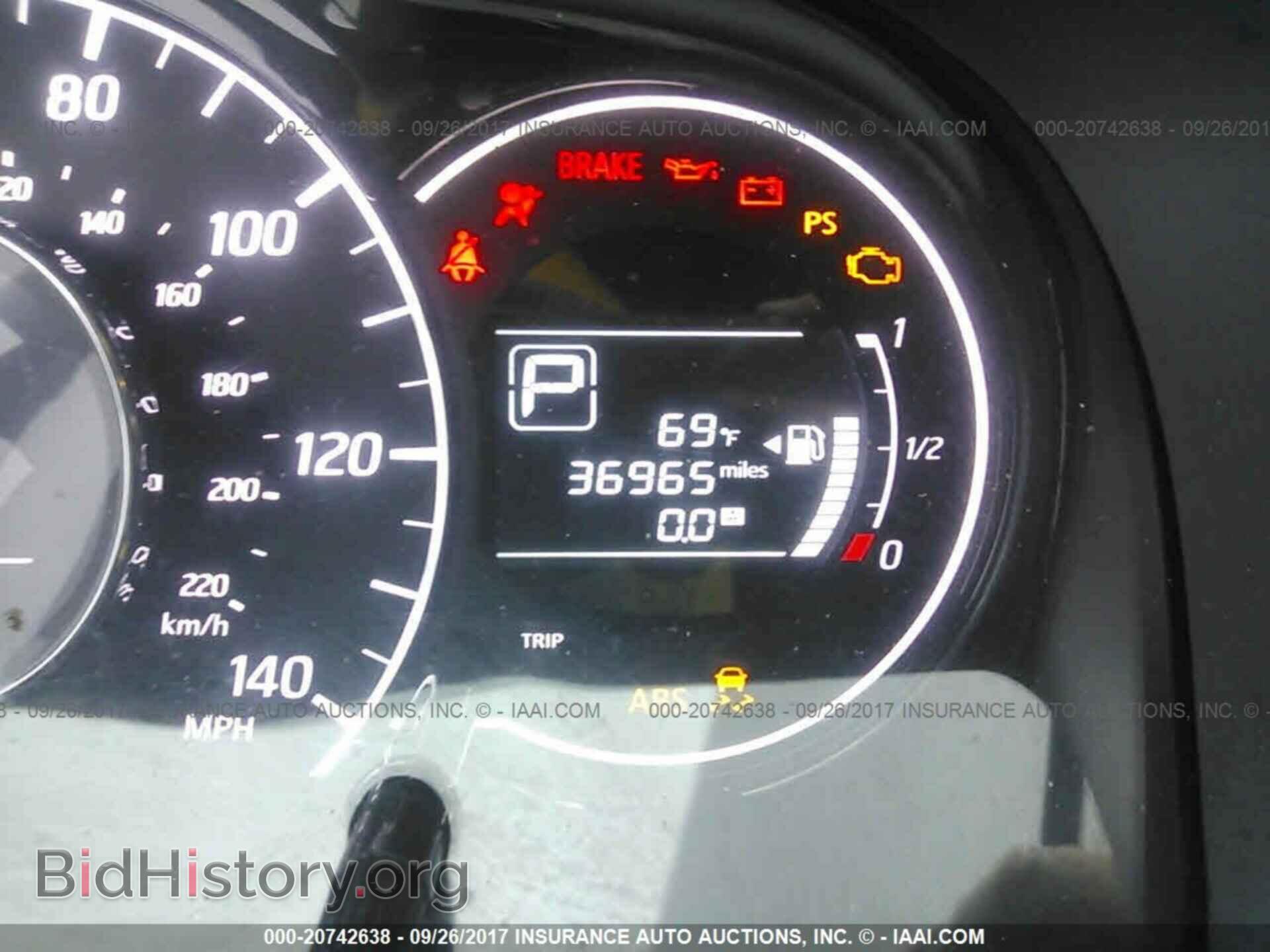 2016 Nissan Versa note - VIN: 3N1CE2CP1GL364754 - Photo 7