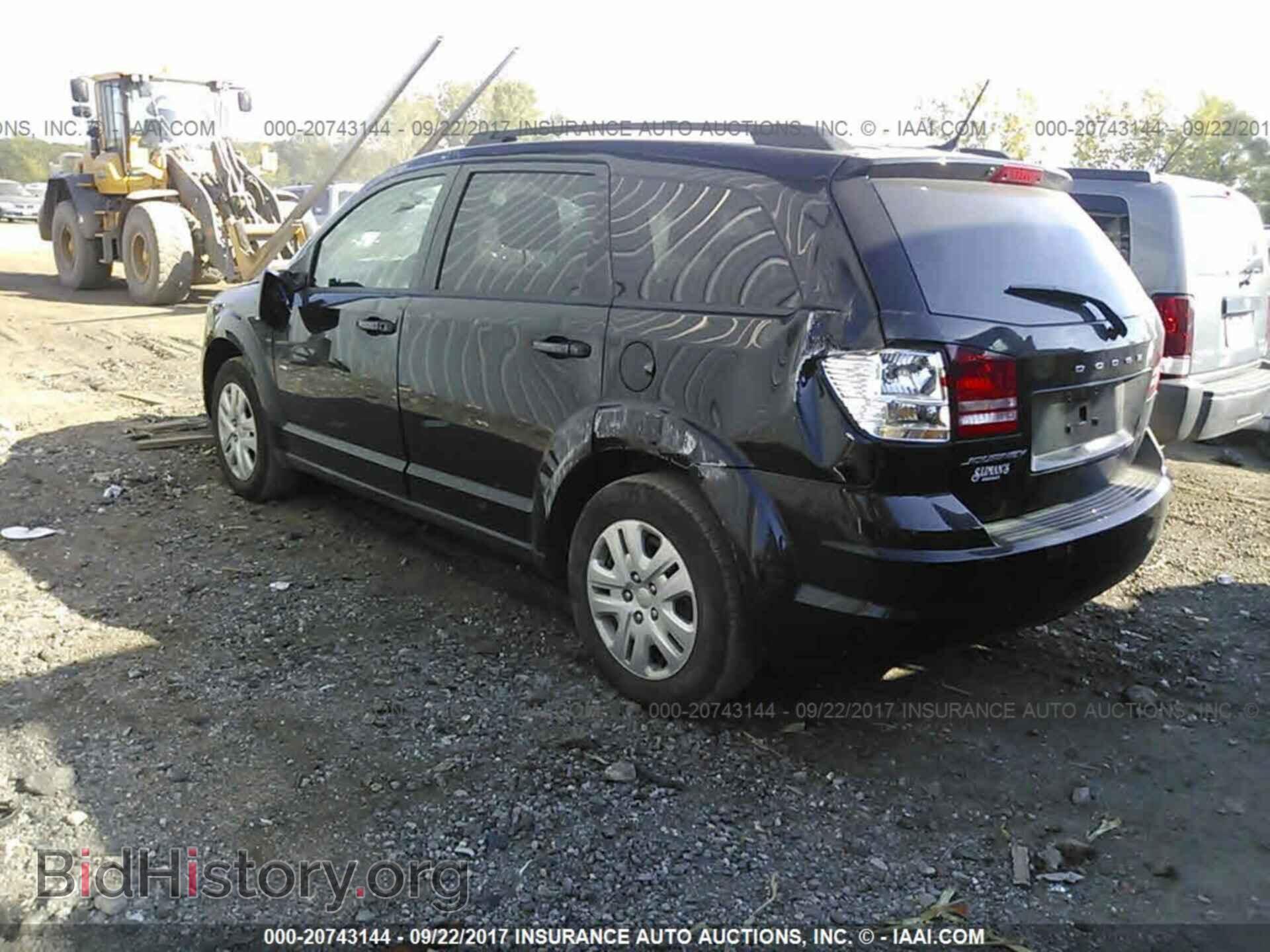 2017 Dodge Journey - VIN: 3C4PDCAB8HT648429 - Фото 3