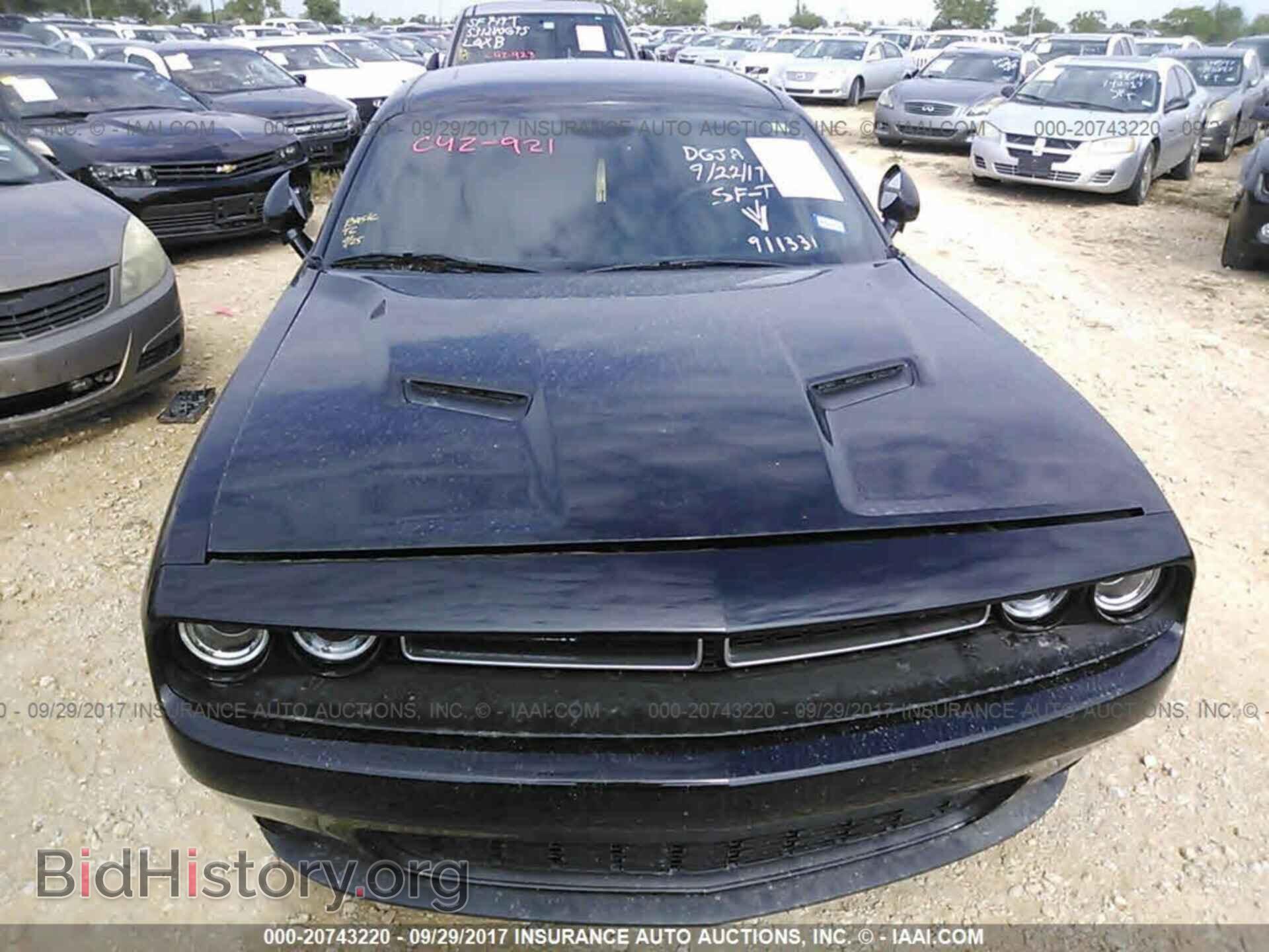 2015 Dodge Challenger - VIN: 2C3CDZAT2FH911339 - Photo 6
