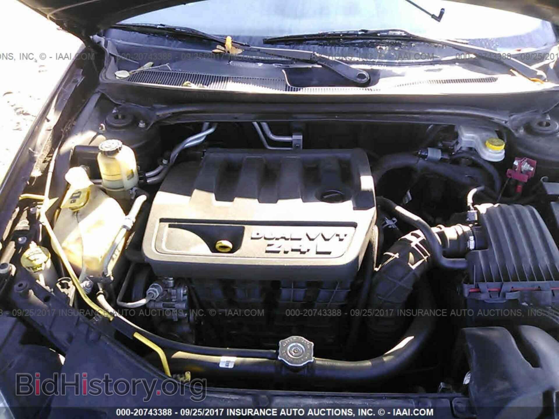 2012 Chrysler 200 - VIN: 1C3CCBBB5CN226724 - Photo 10