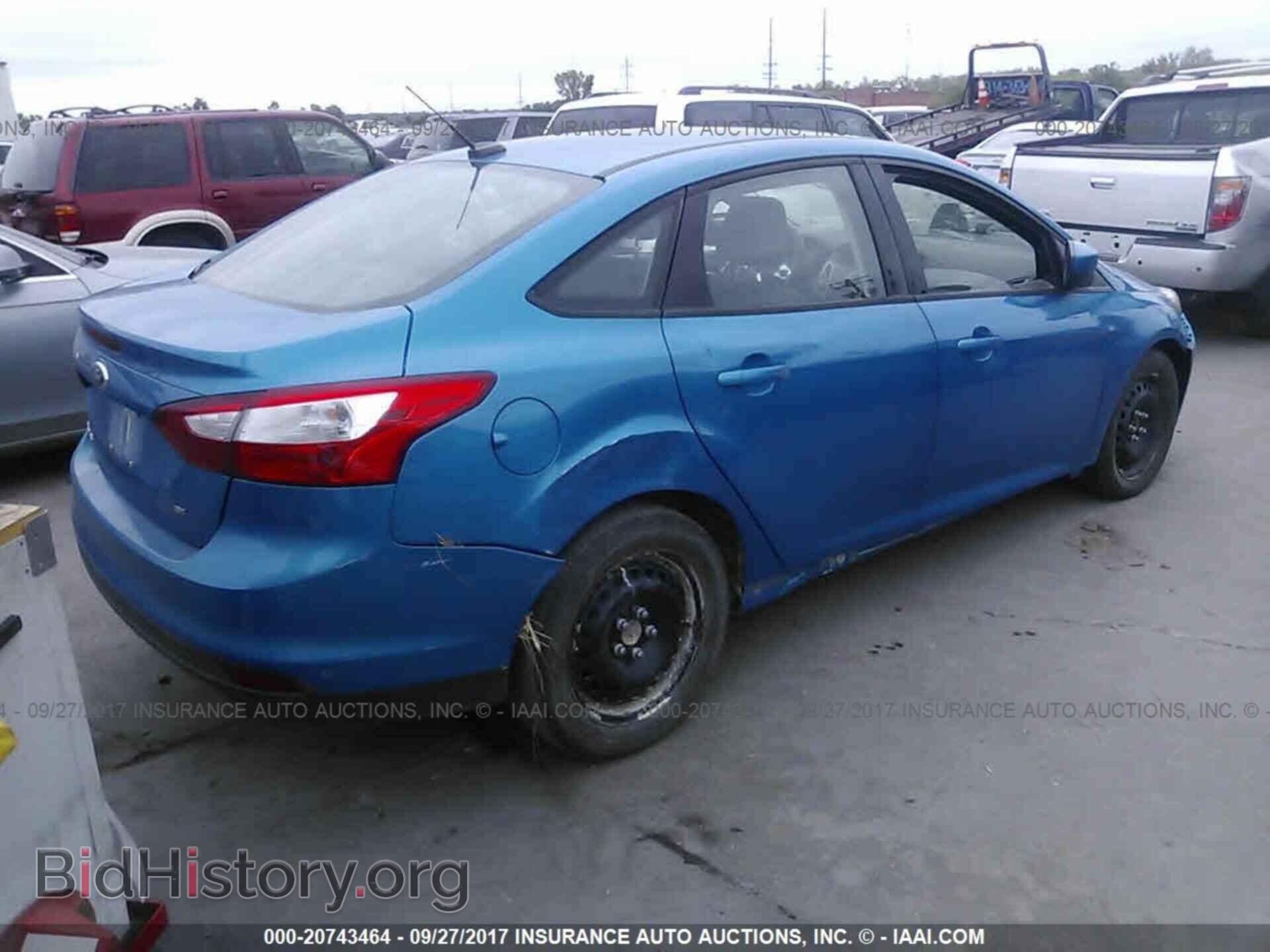 2012 Ford Focus - VIN: 1FAHP3F28CL352339 - Фото 4
