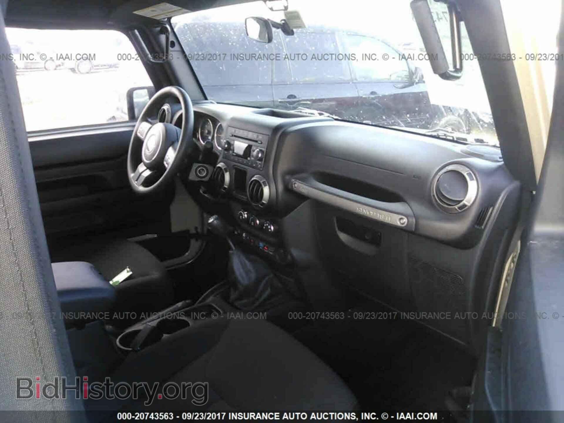 2017 Jeep Wrangler - VIN: 1C4AJWAG6HL638599 - Фото 5