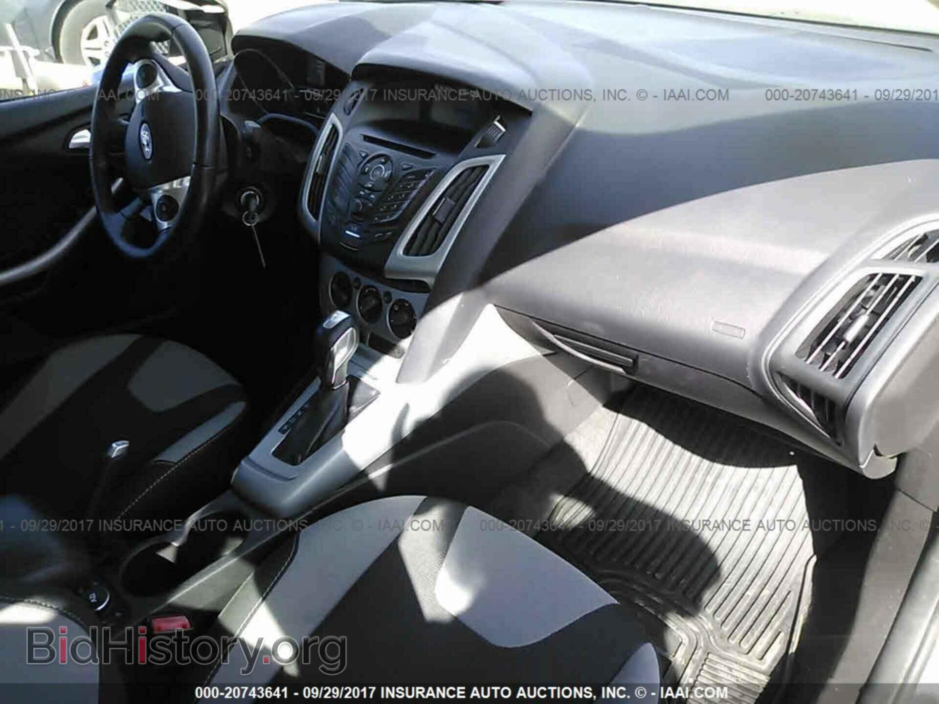 2012 Ford Focus - VIN: 1FAHP3F20CL318959 - Photo 5