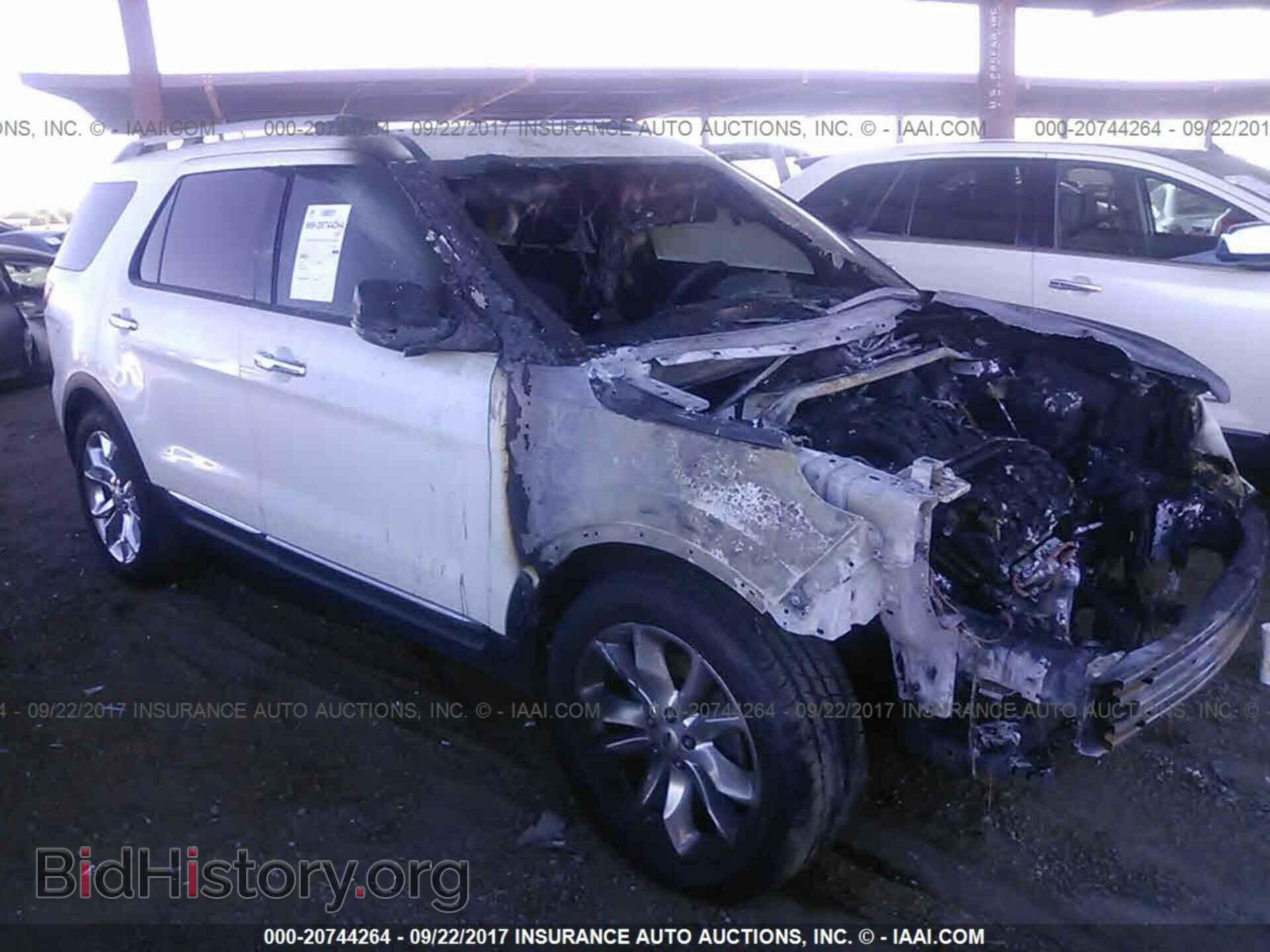 Photo 1FM5K7D85DGB43656 - Ford Explorer 2013