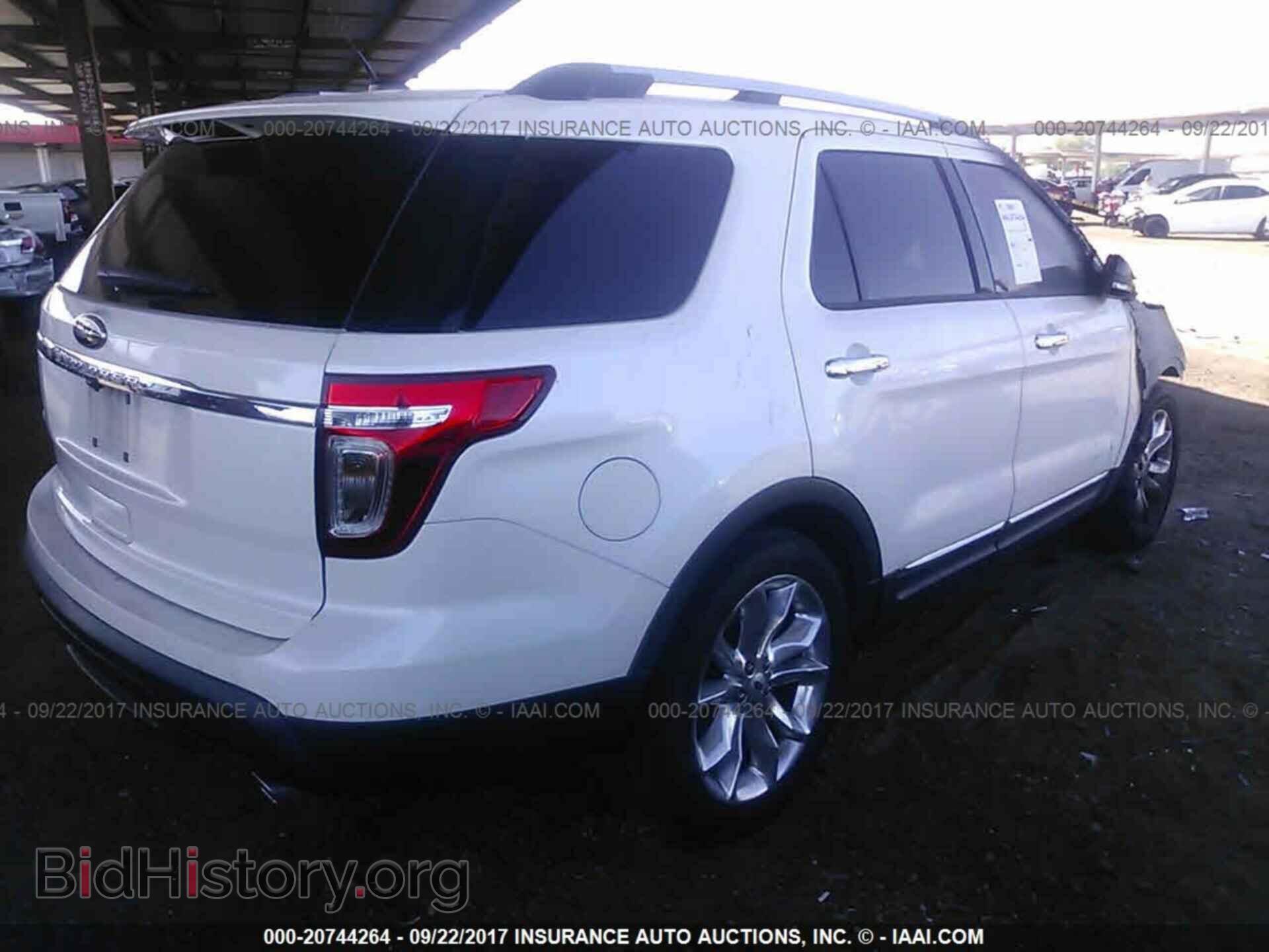 2013 Ford Explorer - VIN: 1FM5K7D85DGB43656 - Photo 4