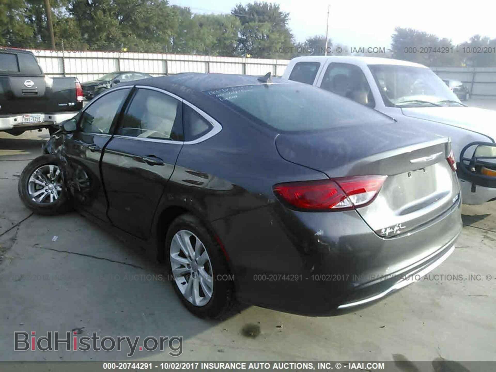 2016 Chrysler 200 - VIN: 1C3CCCAB1GN169564 - Photo 3