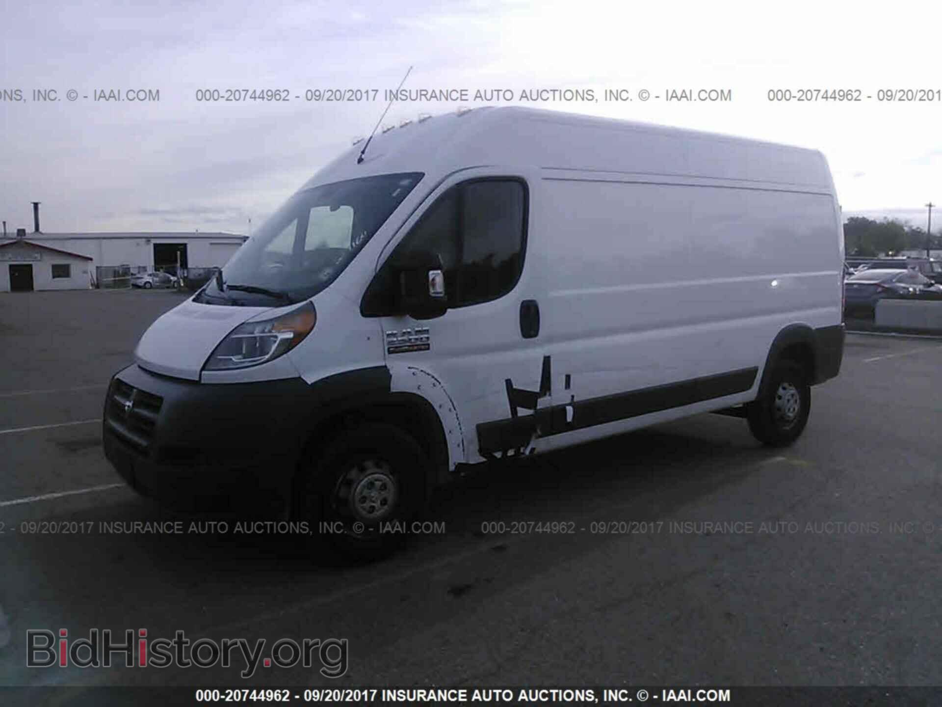 2017 Ram Promaster 2500 - VIN: 3C6TRVDG9HE527164 - Фото 2