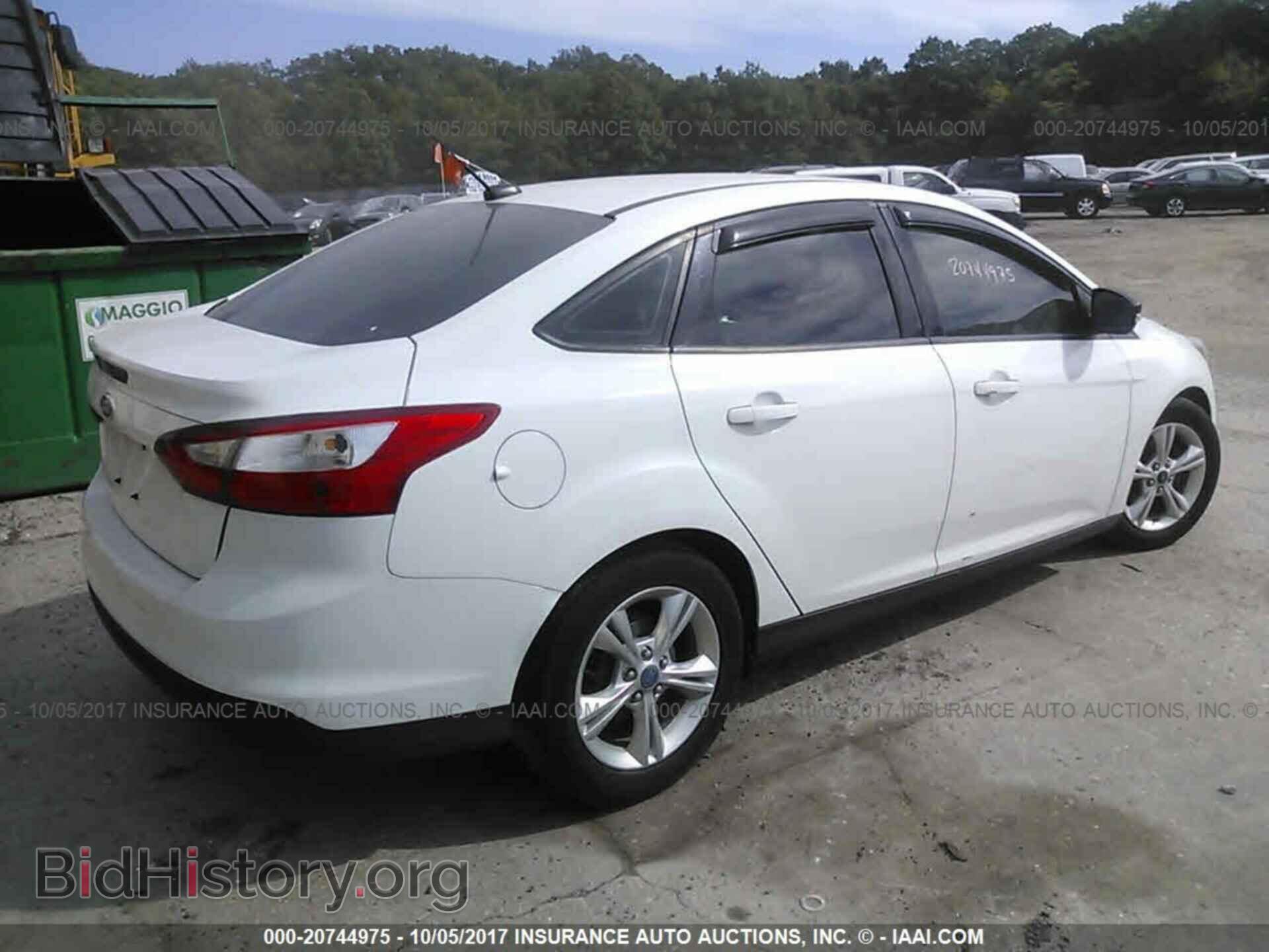 2012 Ford Focus - VIN: 1FAHP3F25CL458134 - Photo 4
